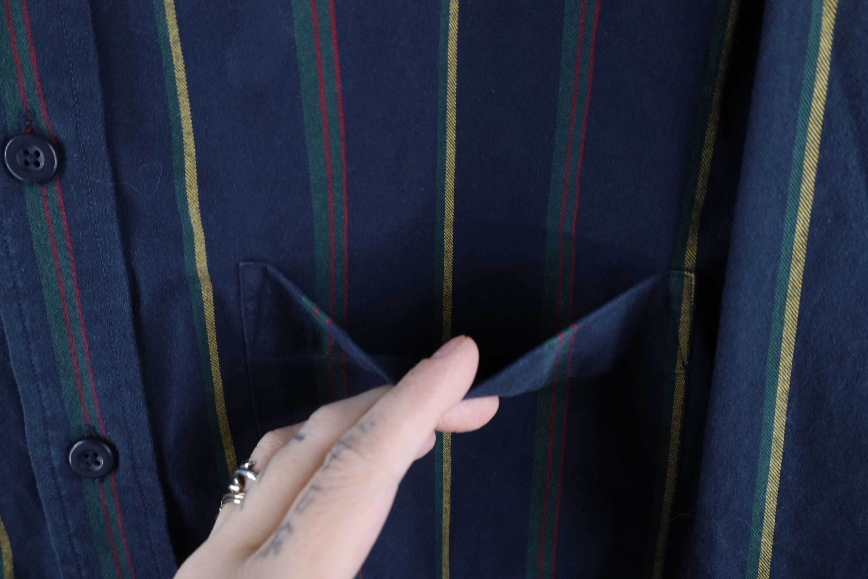 Vintage Vintage 90s Streetwear Striped Collared Button Down Shirt Size US S / EU 44-46 / 1 - 5 Thumbnail