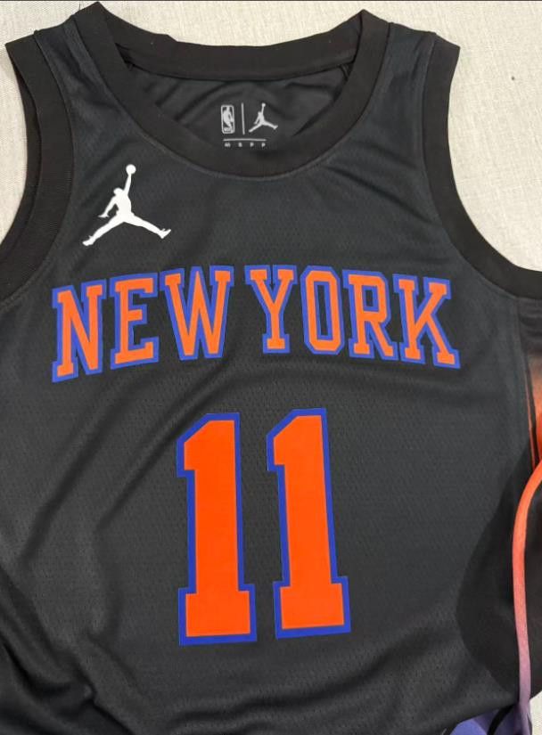 NBA New York Knicks 11 Jalen Brunson Jersey 2026 Size US XL / EU 56 / 4 - 4 Thumbnail