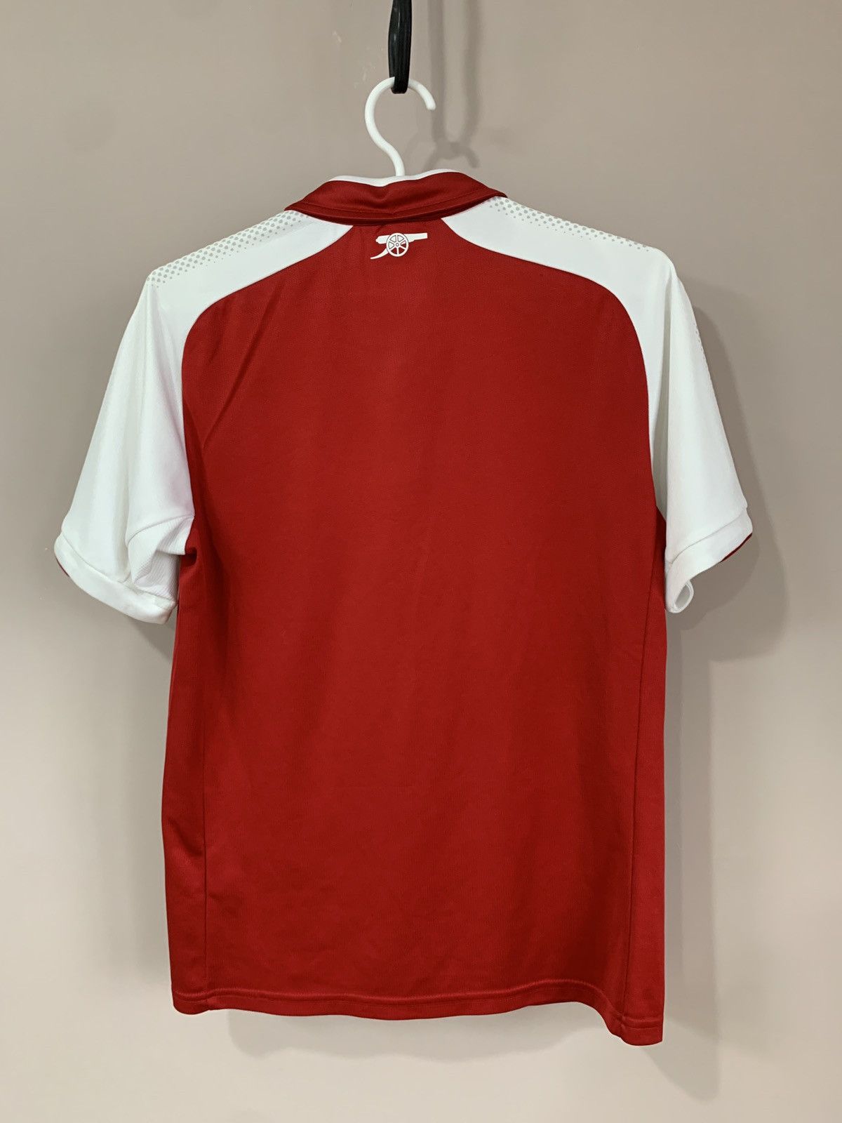 Puma ARSENAL LONDON PUMA SOCCER FOOTBALL SHIRT JERSEY 2017 2018 Size US XS / EU 42 / 0 - 2 Thumbnail