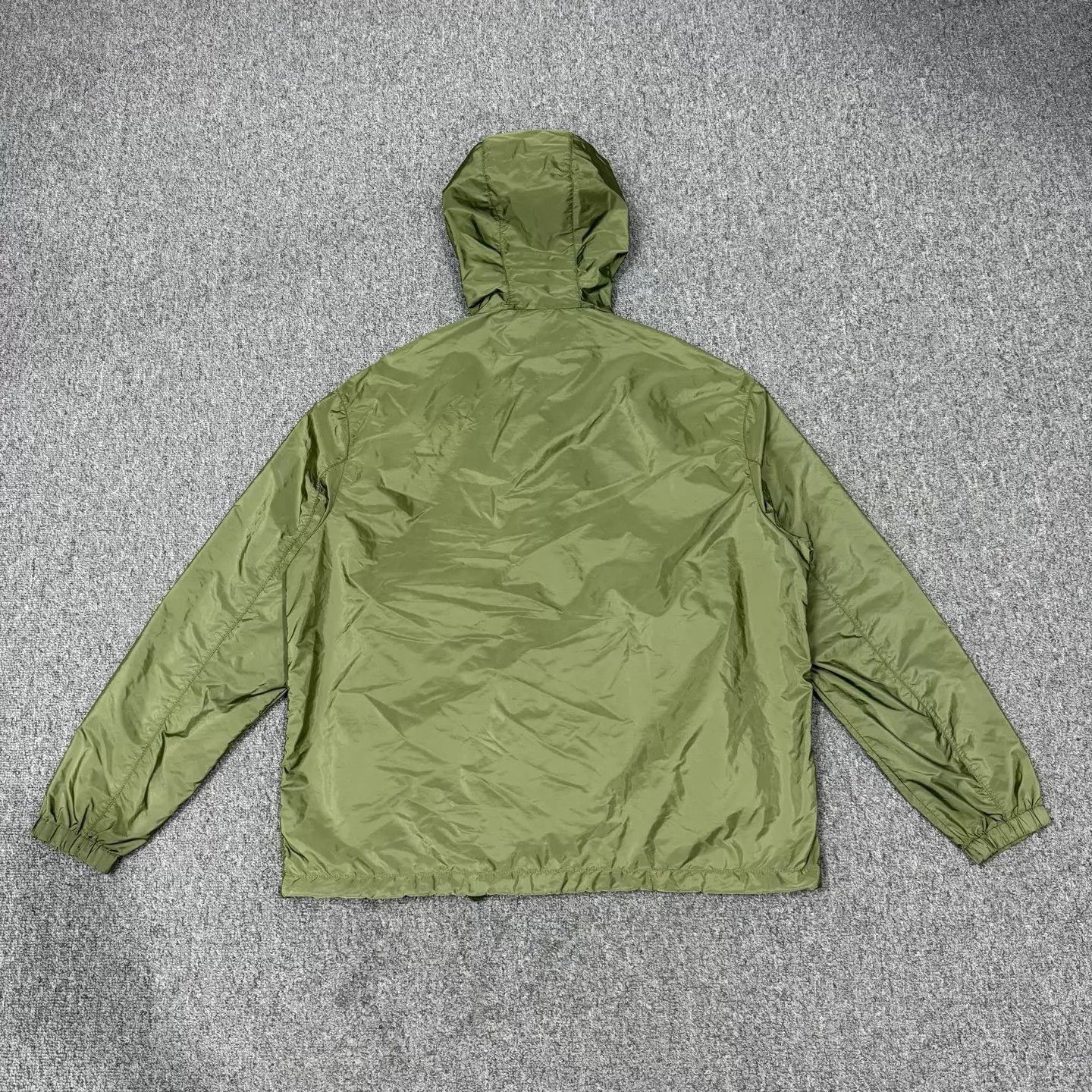 Prada Prada Green Metal Triangle Logo Jacket Size S 99 New Size US S / EU 44-46 / 1 - 2 Thumbnail