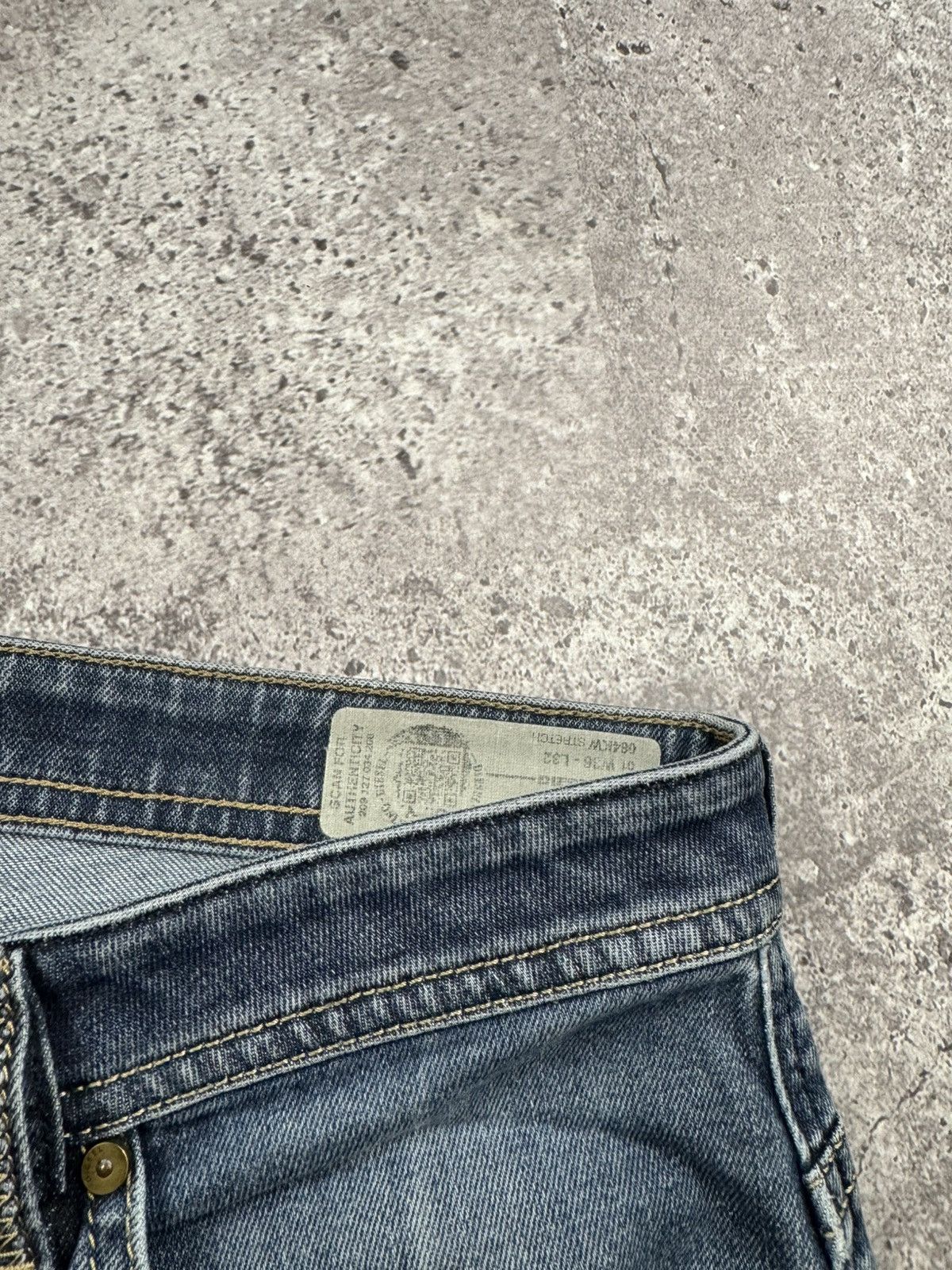 Diesel VINTAGE DIESEL DENIM DISTRESSED SHORTS JAPAN STREETWEAR Y2K Size US 36 / EU 52 - 13 Thumbnail