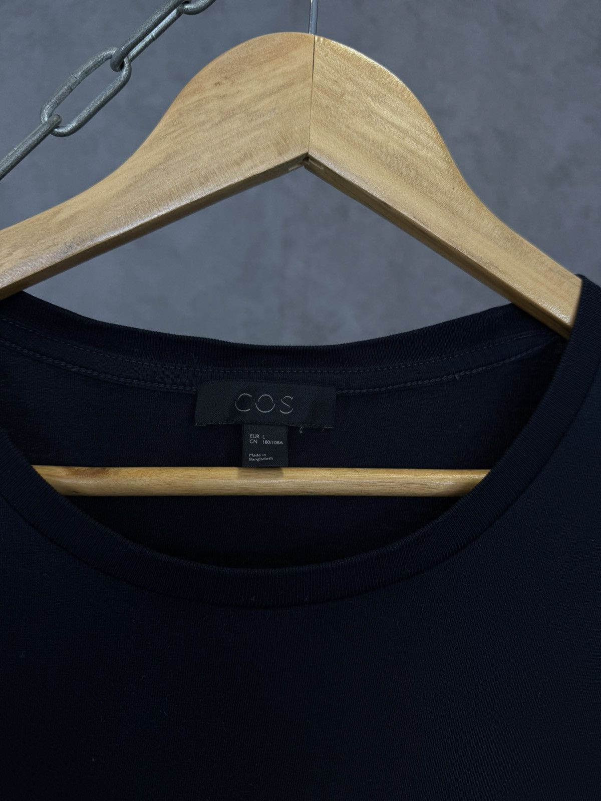 Cos × Designer COS designer blanc tee Size US L / EU 52-54 / 3 - 3 Thumbnail