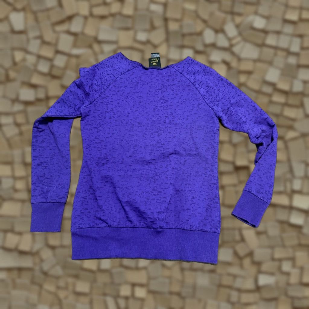 NFL VINTAGE NFL Team Apparel Shirt Juniors Size Medium Purple White Yellow Minnesota Vikings Size M / US 6-8 / IT 42-44 - 1 Thumbnail