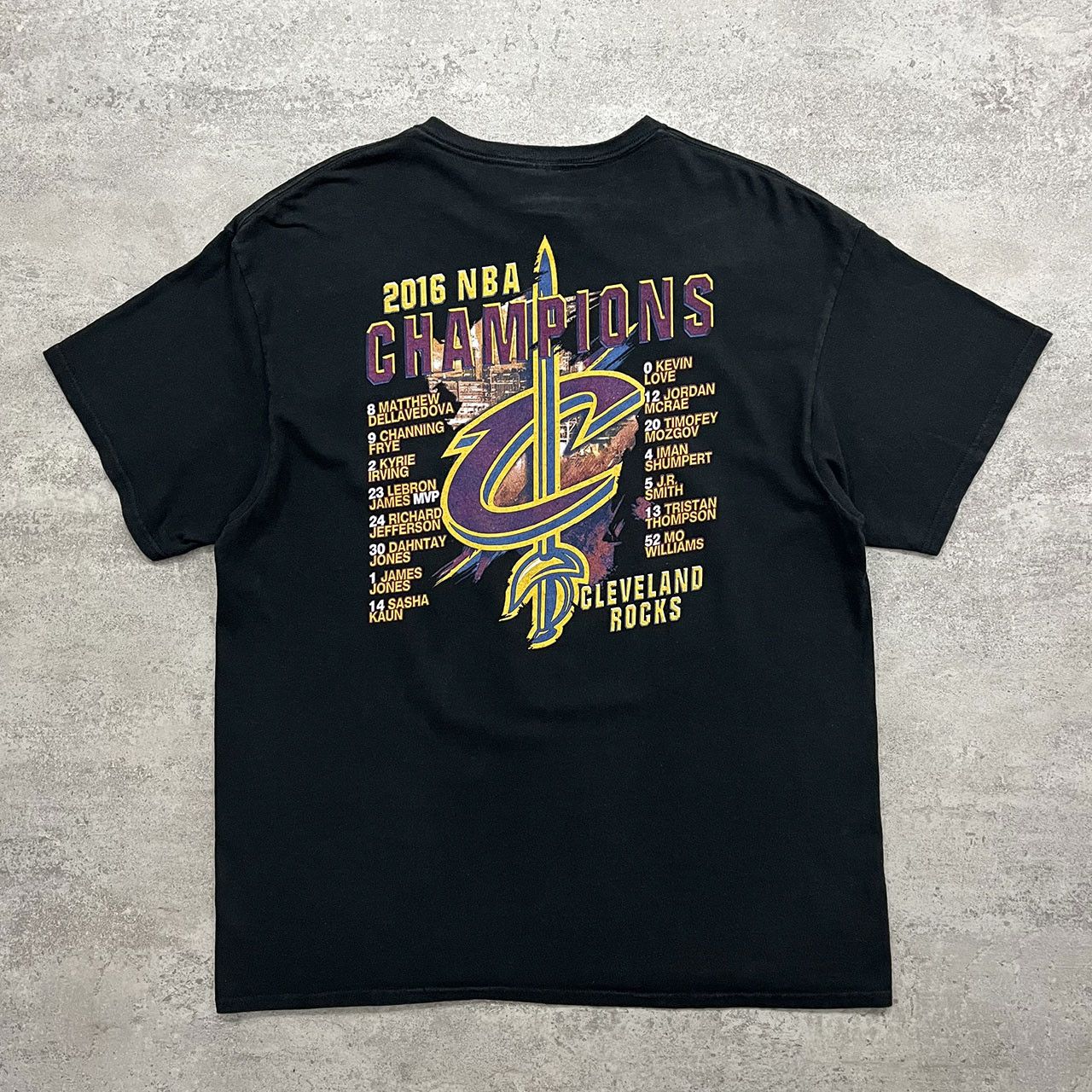 CLEVELAND CAVALIERS 2016 NBA CHAMPIONS LEBRON JAMES T-SHIRT