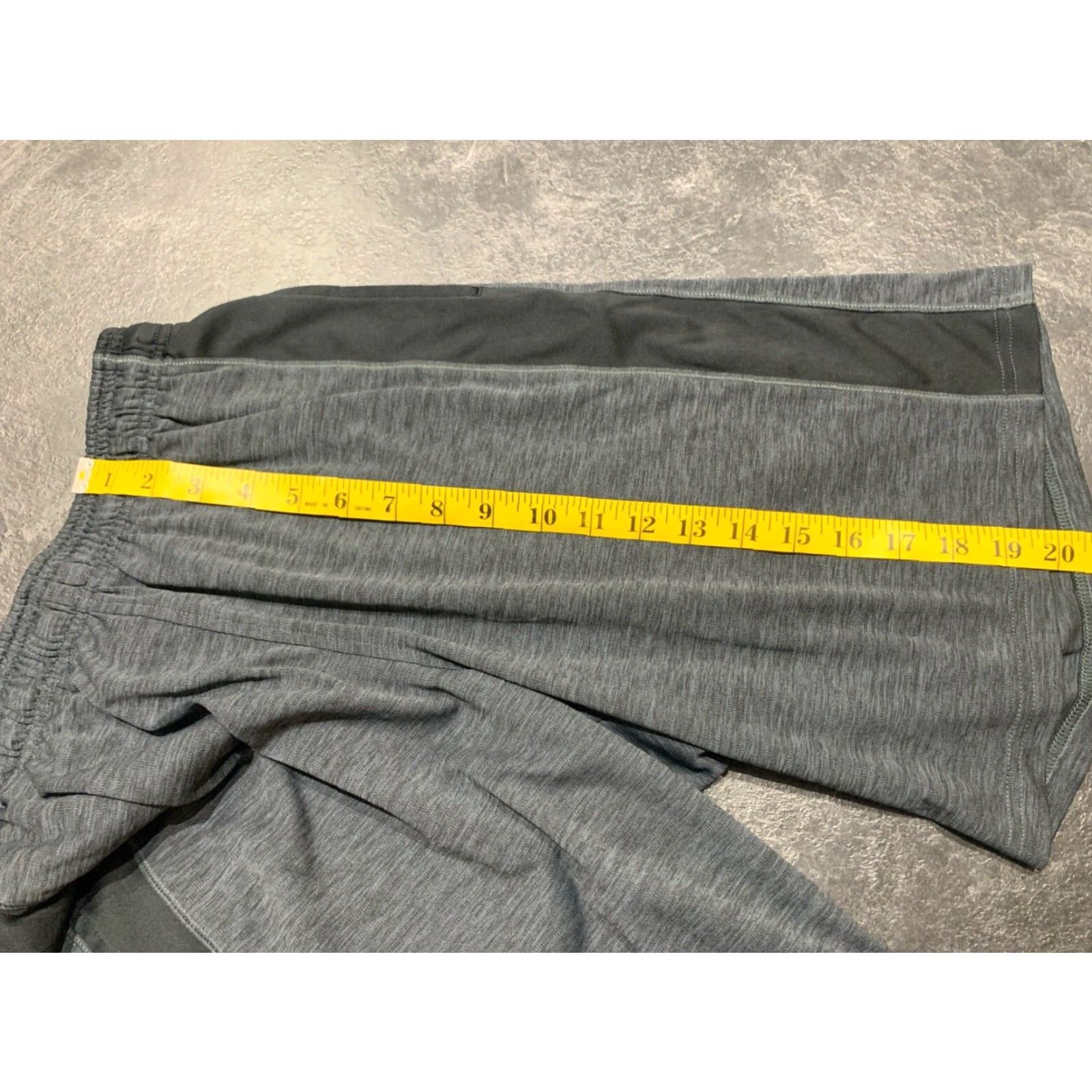 Under Armour Under Armour Athletic Basketball Shorts Gray Small Mens Size US 29 - 4 Thumbnail
