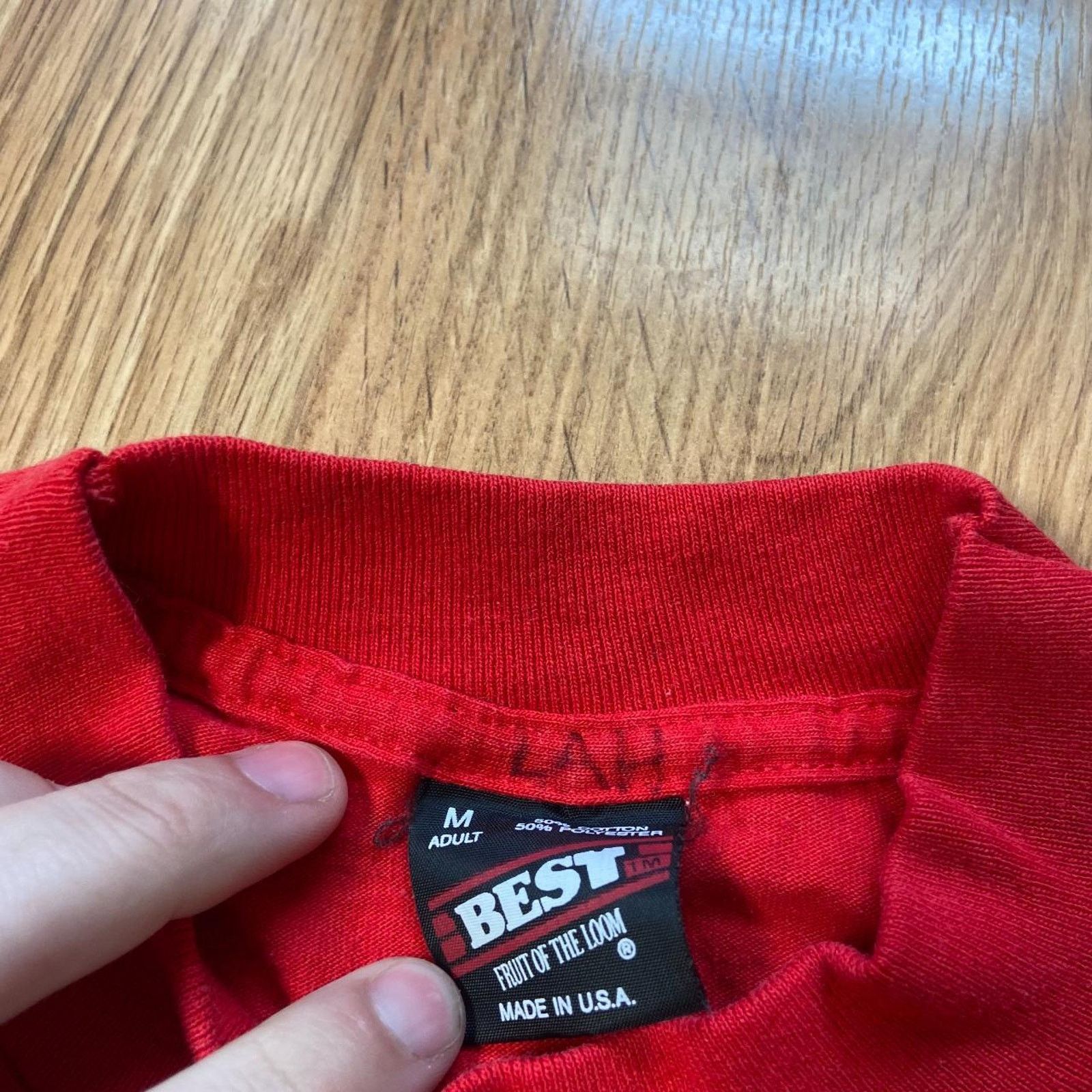 Fruit Of The Loom 90s red maplewood tee shirt Size US M / EU 48-50 / 2 - 6 Thumbnail