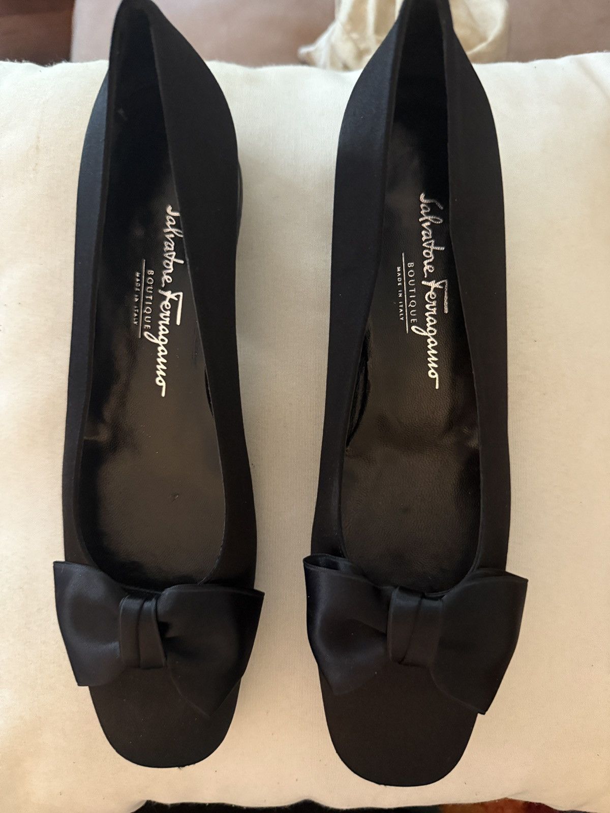 Salvatore Ferragamo Salvatore Ferragamo Satin Bow Flats Size US 8.5 / IT 38.5 - 2 Thumbnail