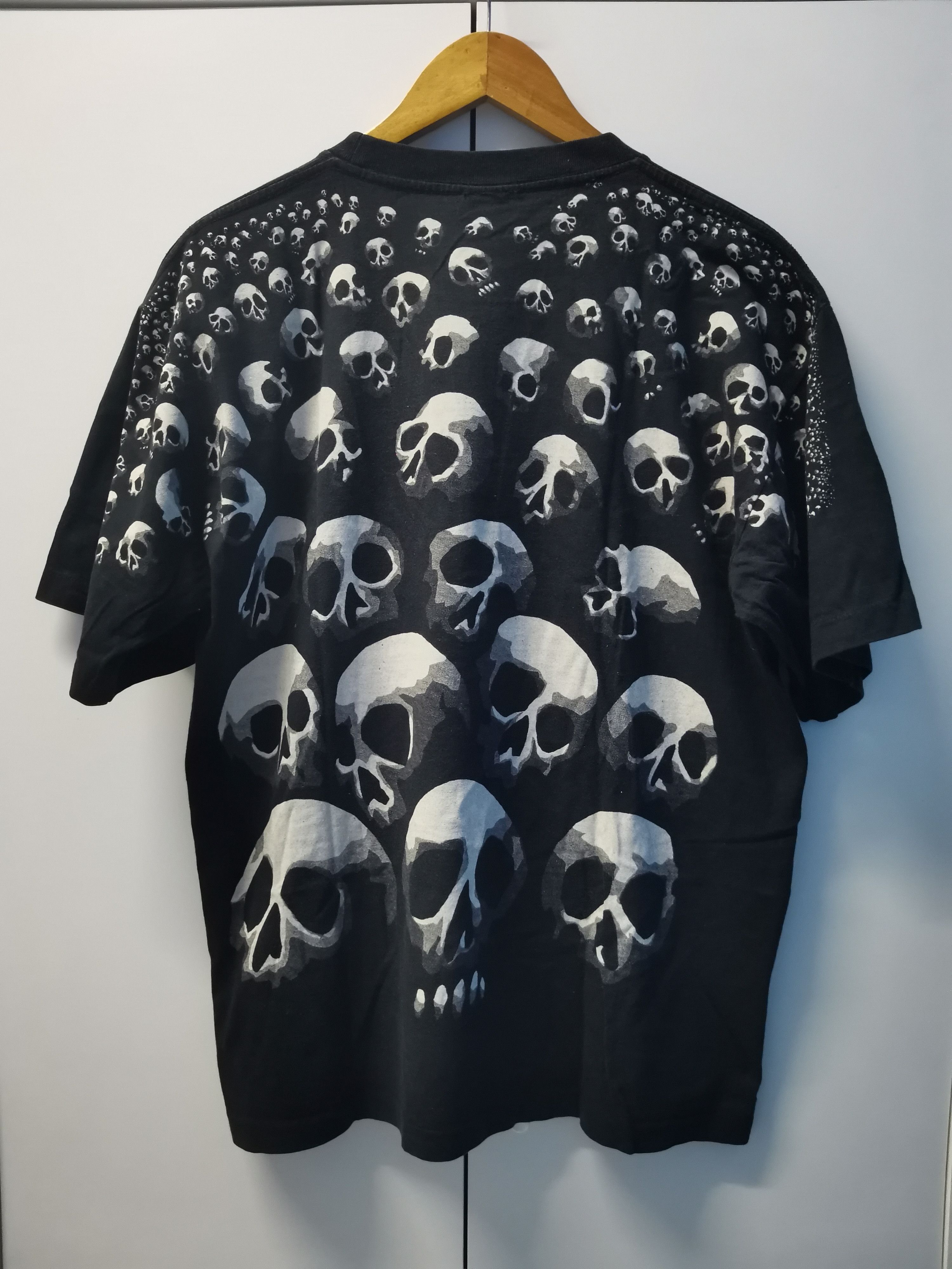 Vintage Vintage Skull Skeleton Tee OverPrint Stitches Size US L / EU 52-54 / 3 - 3 Thumbnail