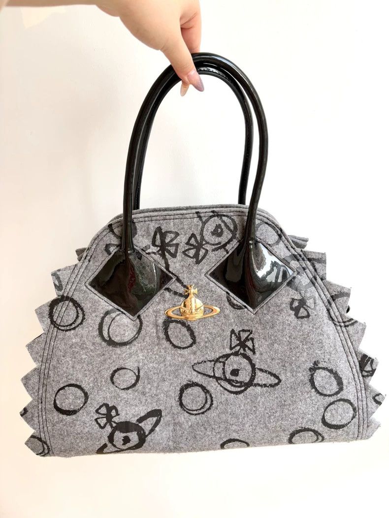 Vivienne Westwood Vivienne Westwood size os Grey Saturn graffiti lace felt ba Size ONE SIZE - 1 Thumbnail