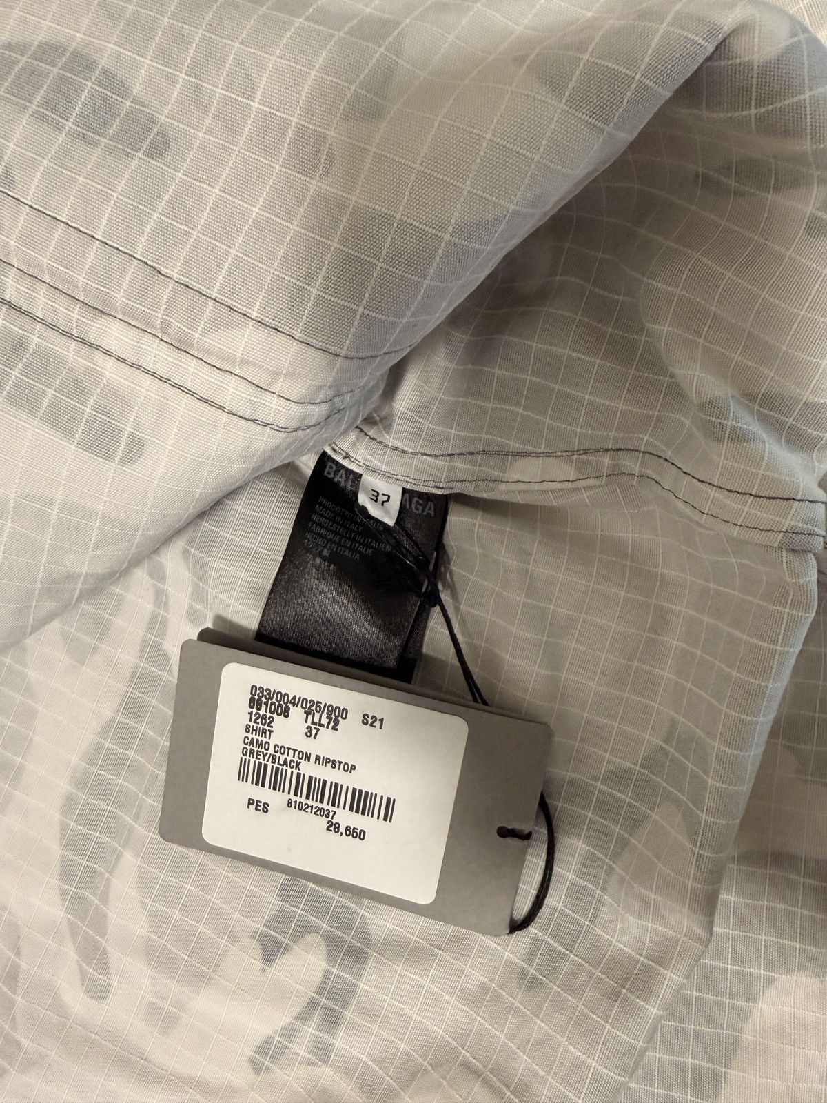 Balenciaga Balenciaga Camo Four Pocket Overshirt Size US L / EU 52-54 / 3 - 4 Thumbnail
