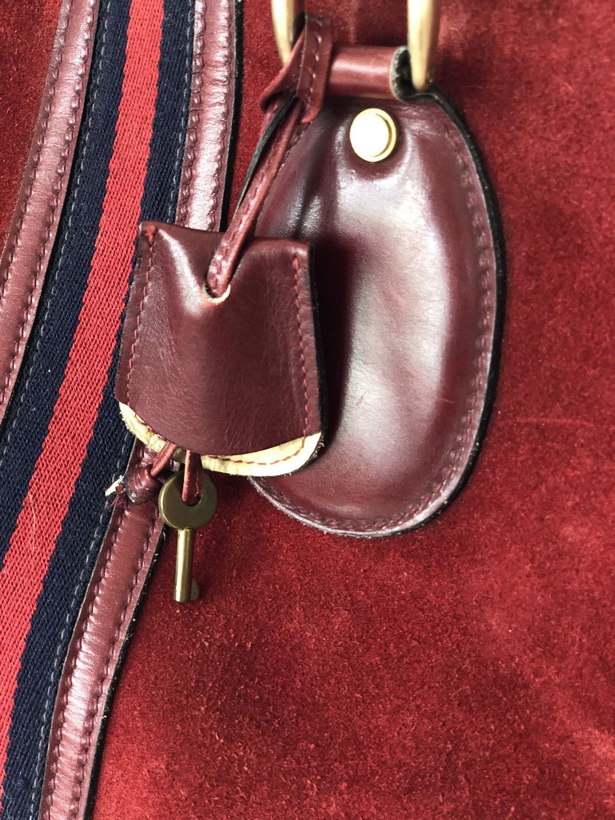 Gucci Vintage GUCCI suede duffle bag Size ONE SIZE - 12 Thumbnail