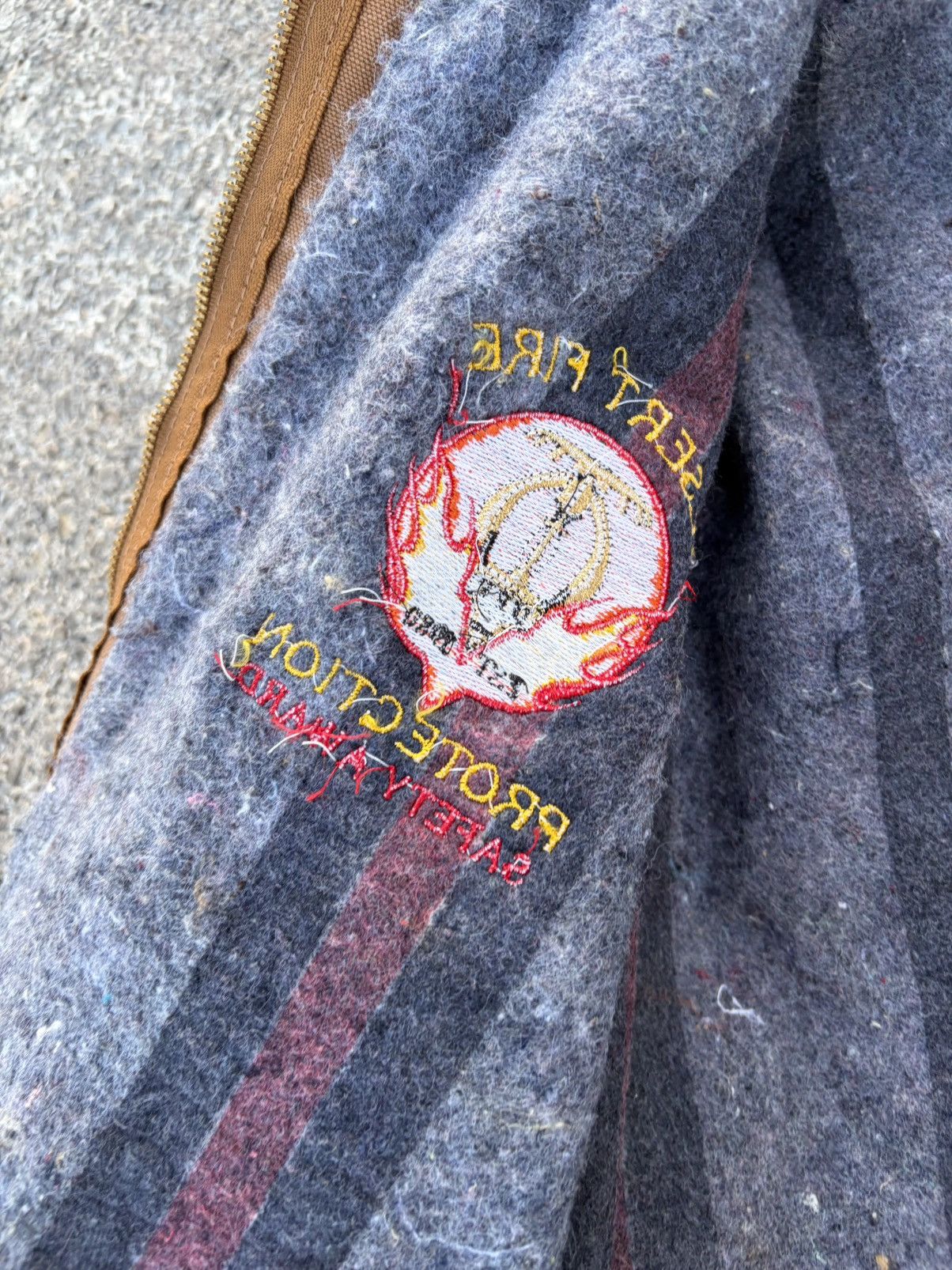Carhartt Vinage Carhartt Detroit Jacket J01 DESERT FIRE SAFETY Size US M / EU 48-50 / 2 - 5 Thumbnail