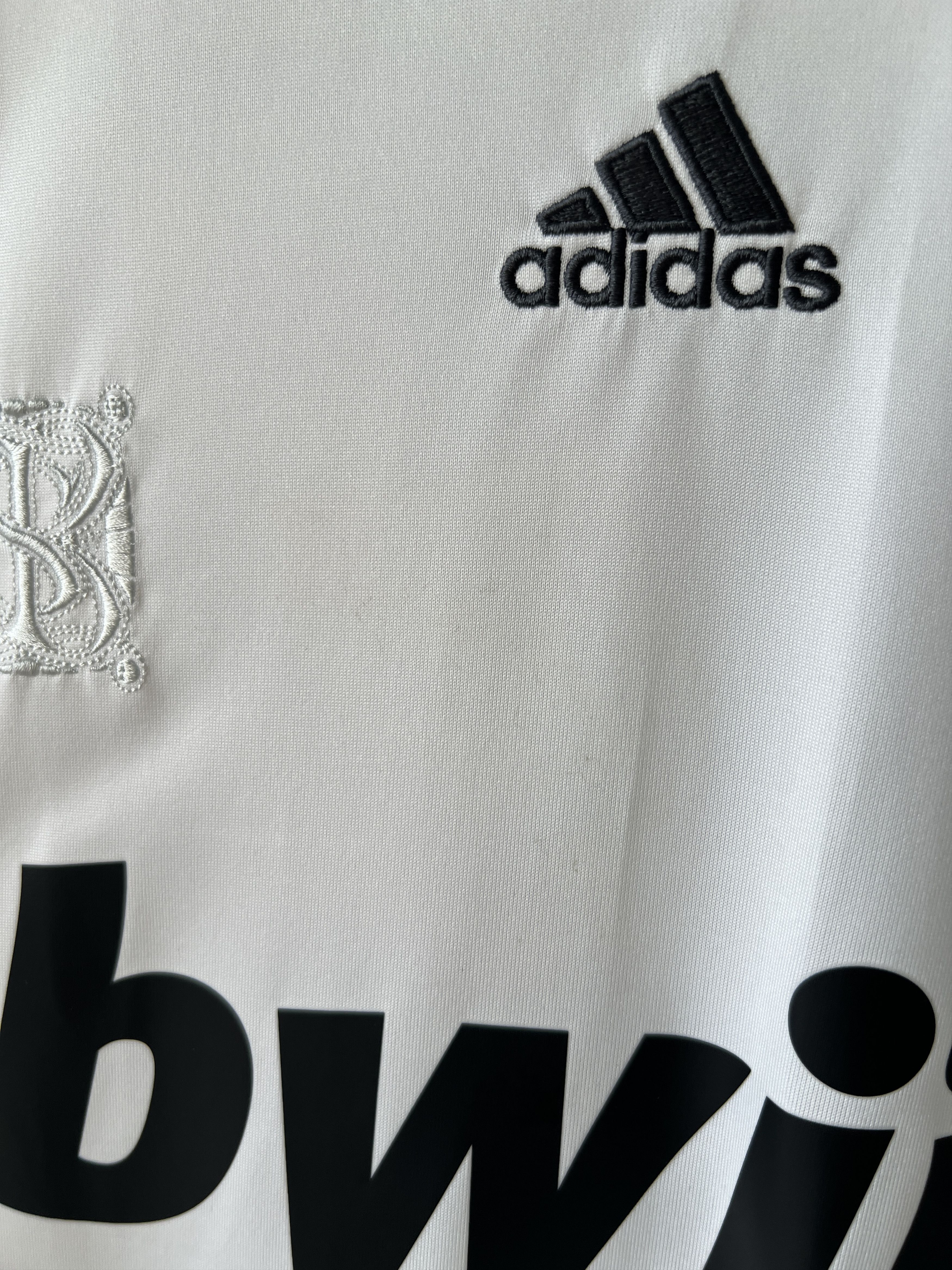 Adidas (L) Real Madrid 2009-10 Home Kit Kaka #8 Size US L / EU 52-54 / 3 - 5 Thumbnail