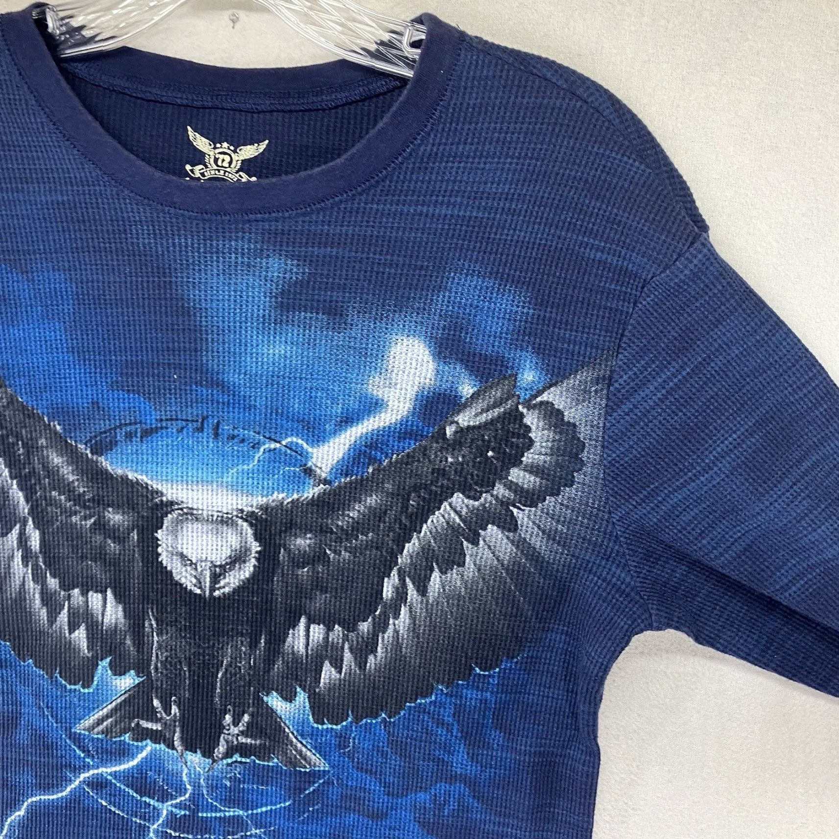Faded Glory 90s Retro Faded Glory Thunder Bald Eagle Lightning Graphic Thermal Shirt Mens Medium Blue Size US M / EU 48-50 / 2 - 7 Thumbnail