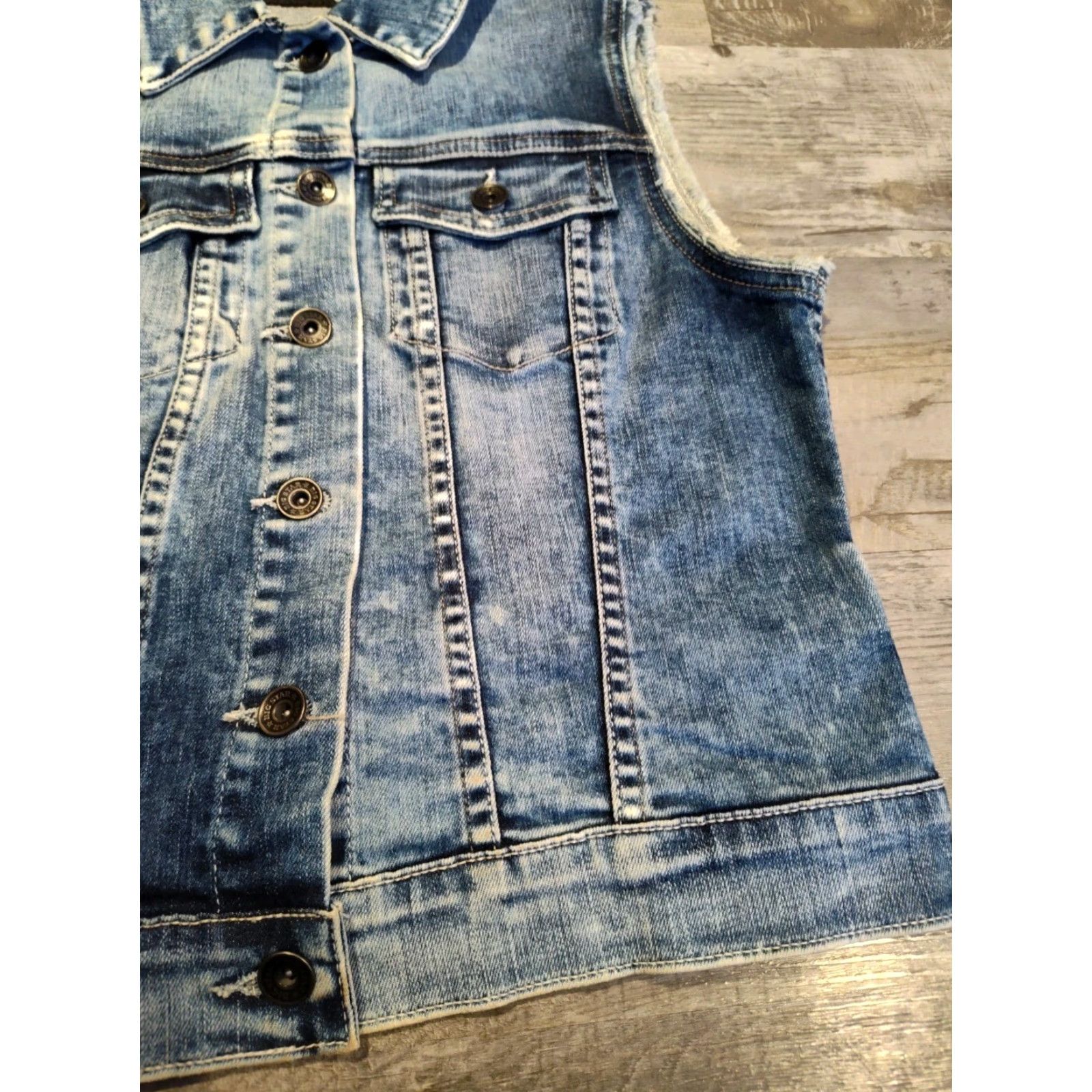 Denime VINTAGE Big Star Denim Vest Women Size M Blue Pockets Button Front Casual 1974 Size M / US 6-8 / IT 42-44 - 3 Thumbnail