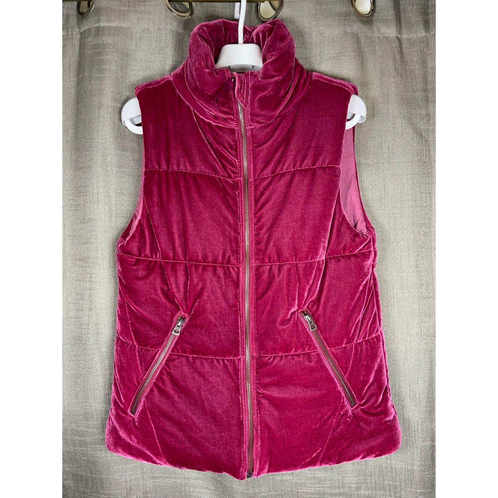 Dylan Puffer Vest Velvet Fuchsia Rare Women’s Size Small S