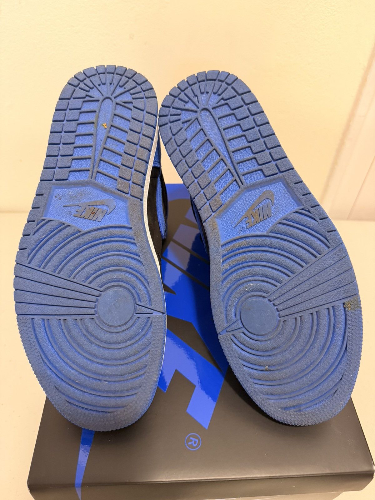 Jordan Brand Jordan 1 Retro High OG Royal Reimagined size 8.5 Men Size US 8.5 / EU 41-42 - 5 Thumbnail