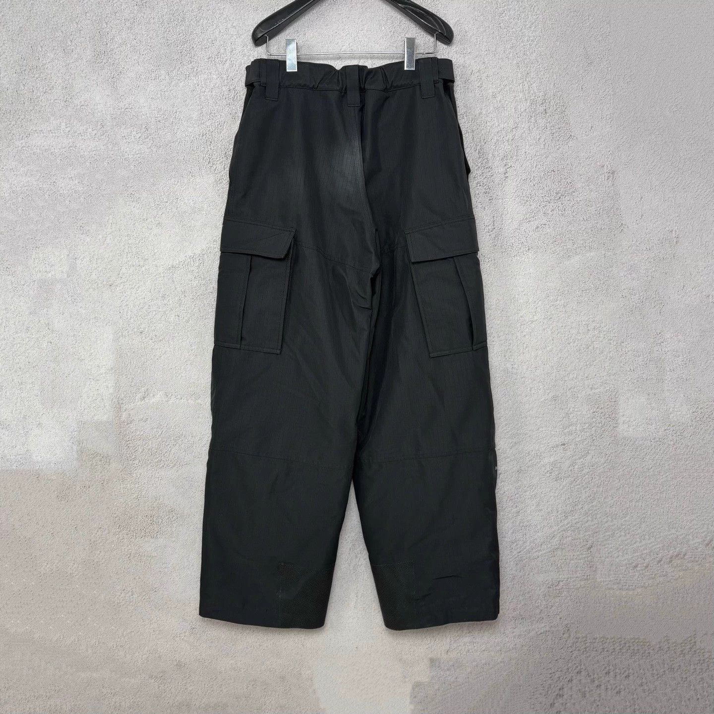 Balenciaga Balenciaga ski pants new size 48 Size US 32 / EU 48 - 2 Thumbnail