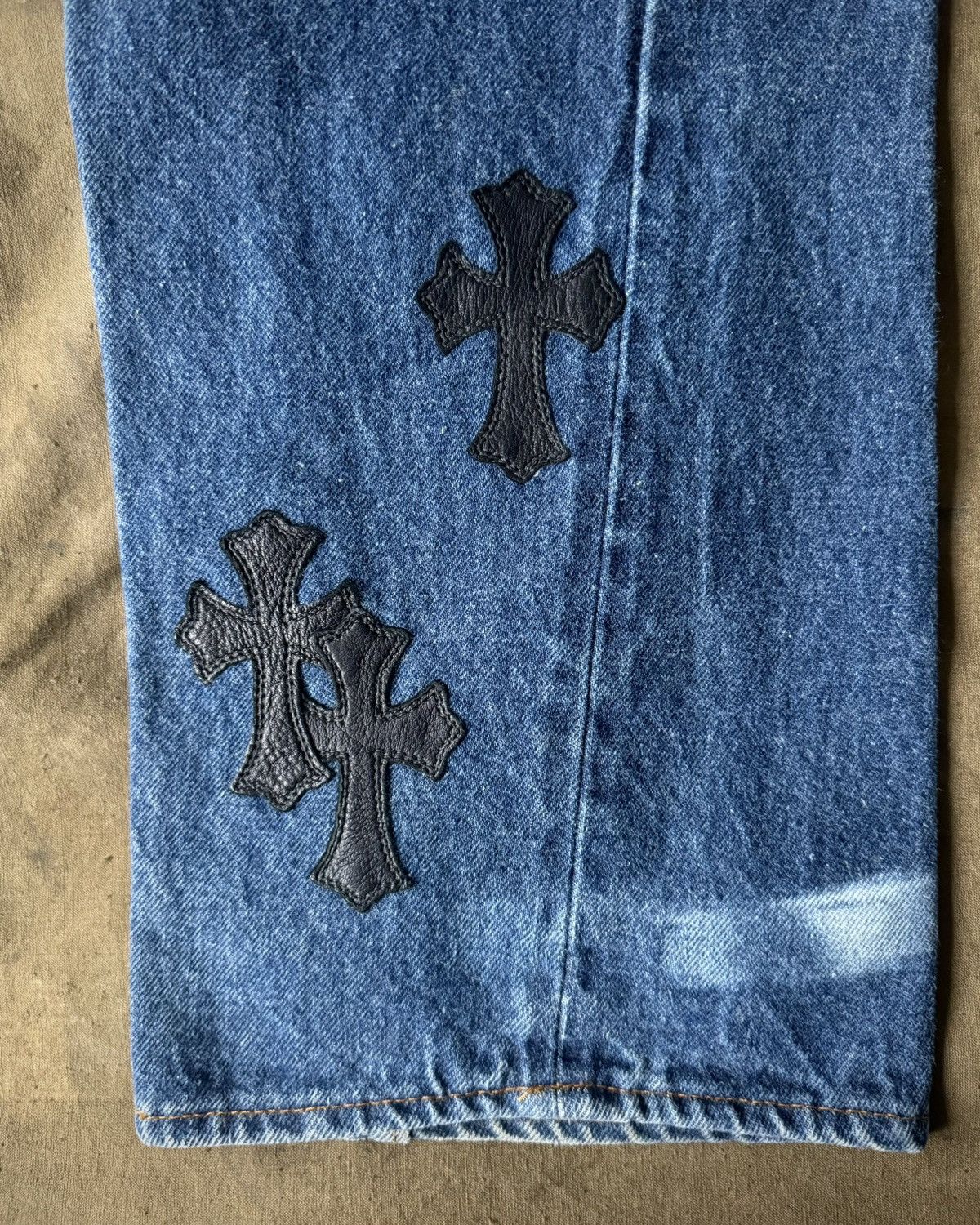 Chrome Hearts × Levi's Chrome Hearts Levi’s Cross Patch Denim Pants Size US 29 - 3 Thumbnail