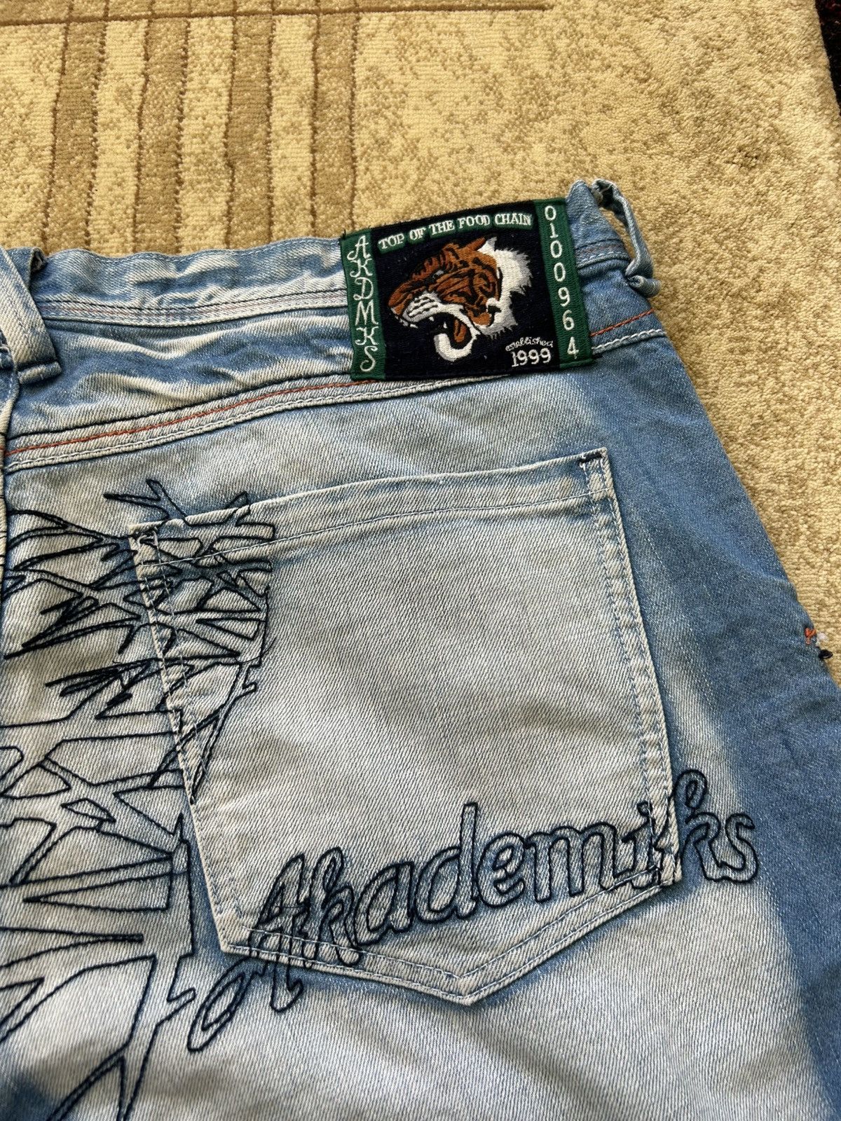 Akademiks Vintage Akademiks Embroidered Baggy Jorts Size US 40 / EU 56 - 4 Thumbnail