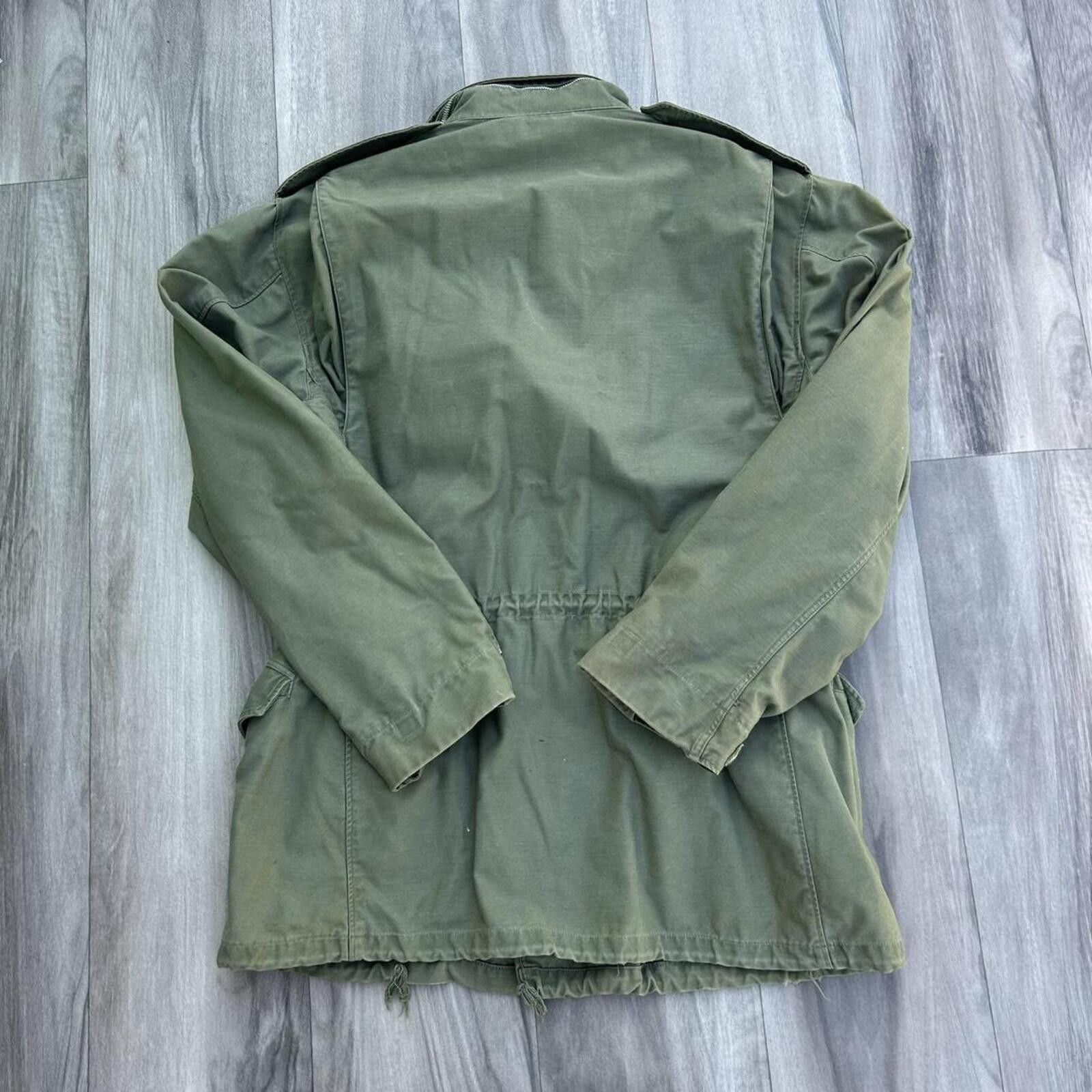 Other Vintage U.S. Army M-1965 field jacket size M Size US M / EU 48-50 / 2 - 6 Thumbnail