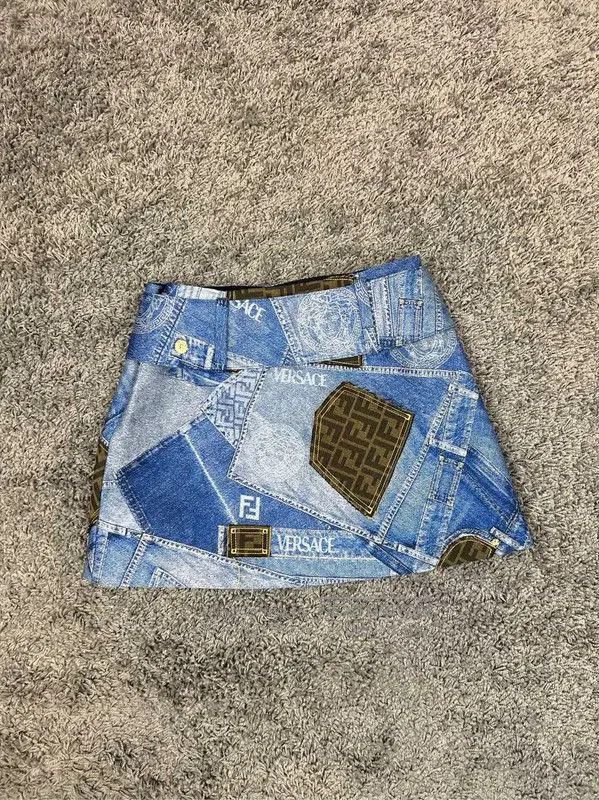Fendi Fendi Light Blue Denim Women's Shorts . Size 27" / US 4 / IT 40 - 2 Thumbnail