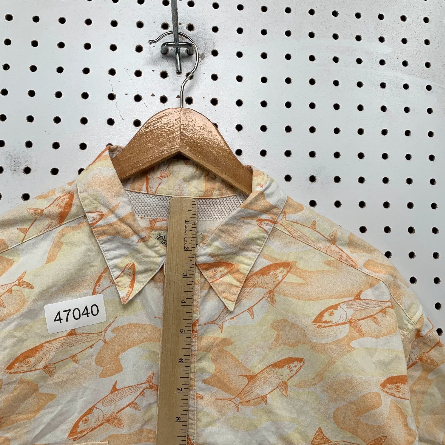 Vintage Cabela's Fishin Shirt Mens Large White Salmon All Over Print Vented Outdoor Shirt Mens Large White Salmon All Over Print Vented Outdoor Size US L / EU 52-54 / 3 - 7 Thumbnail