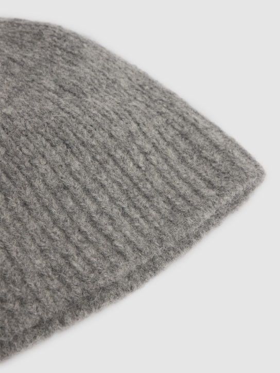Dries Van Noten o1mle0226 Size: OS / Alpaca Blend Beanie / Cap in Gray Size ONE SIZE - 2 Thumbnail
