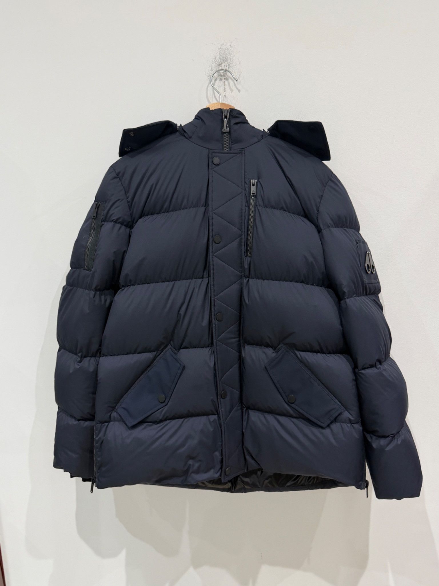 Moose Knuckles Moose Knuckles Everest 3Q Puffer Jacket Navy Blue Size US L / EU 52-54 / 3 - 1 Thumbnail