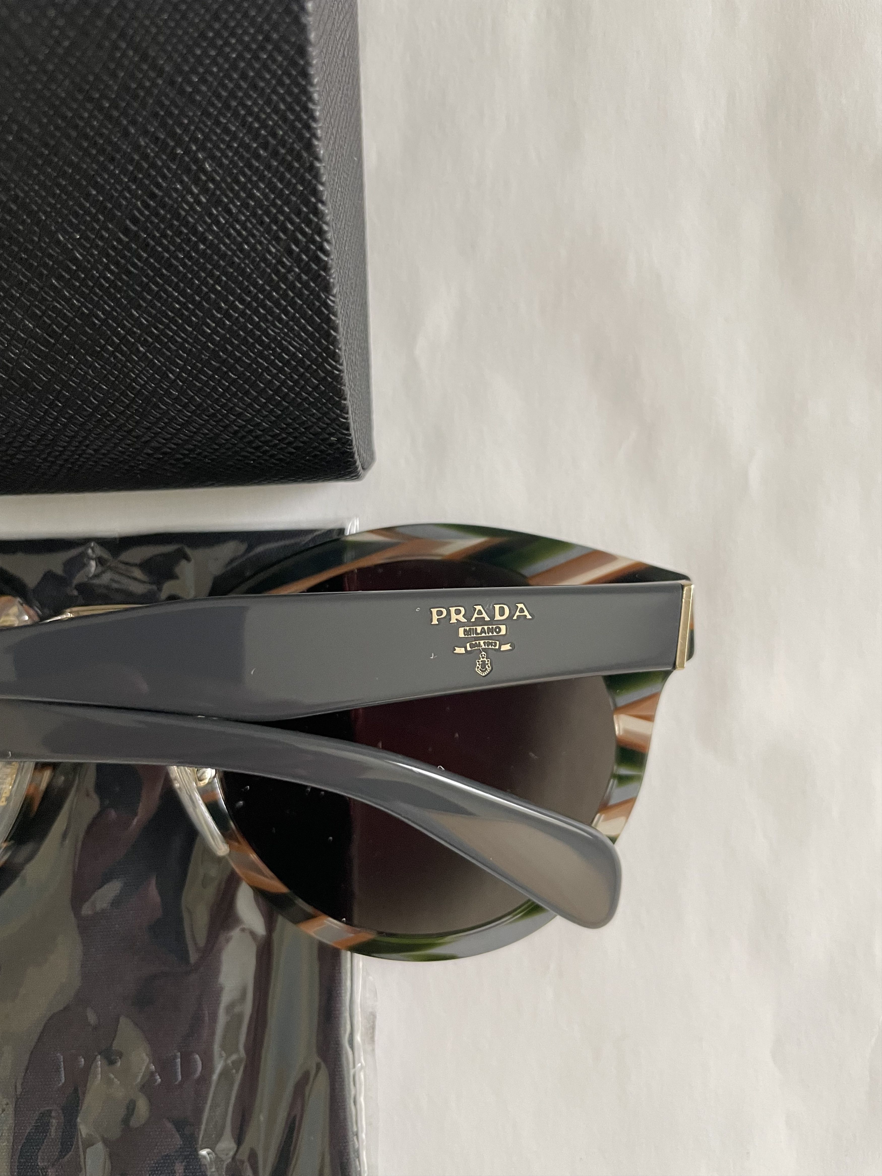Prada New Prada SPR 04T VAO-4J1 Cinema Women's Sunglasses Size ONE SIZE - 4 Thumbnail