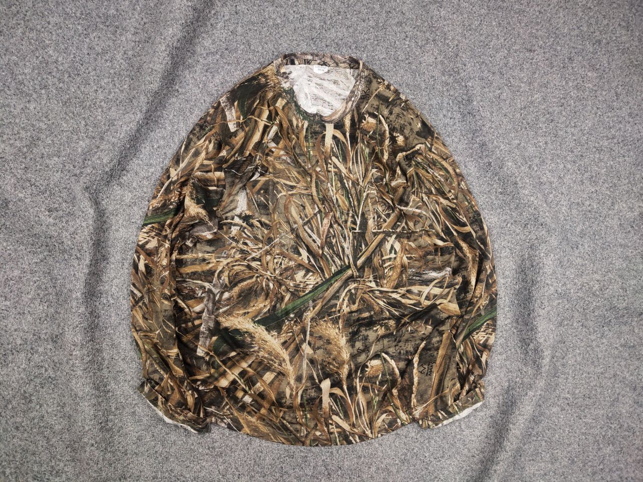 Realtree Vintage Y2K Style Realtree long sleeve shirt Camo Sweatshirt Size US XL / EU 56 / 4 - 1 Thumbnail