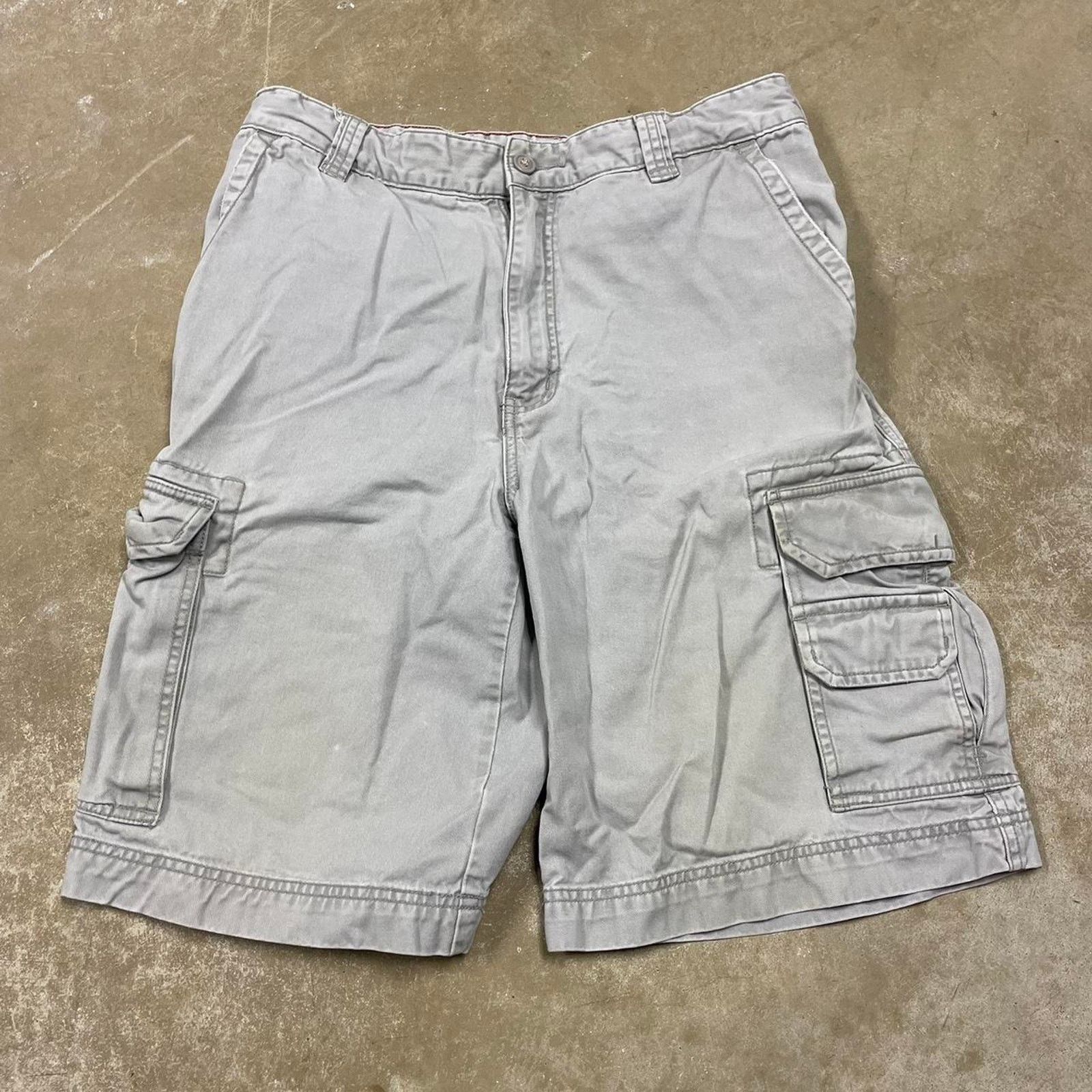 Carhartt Y2k grey cargo shorts size 33 Size US 33 - 1 Thumbnail