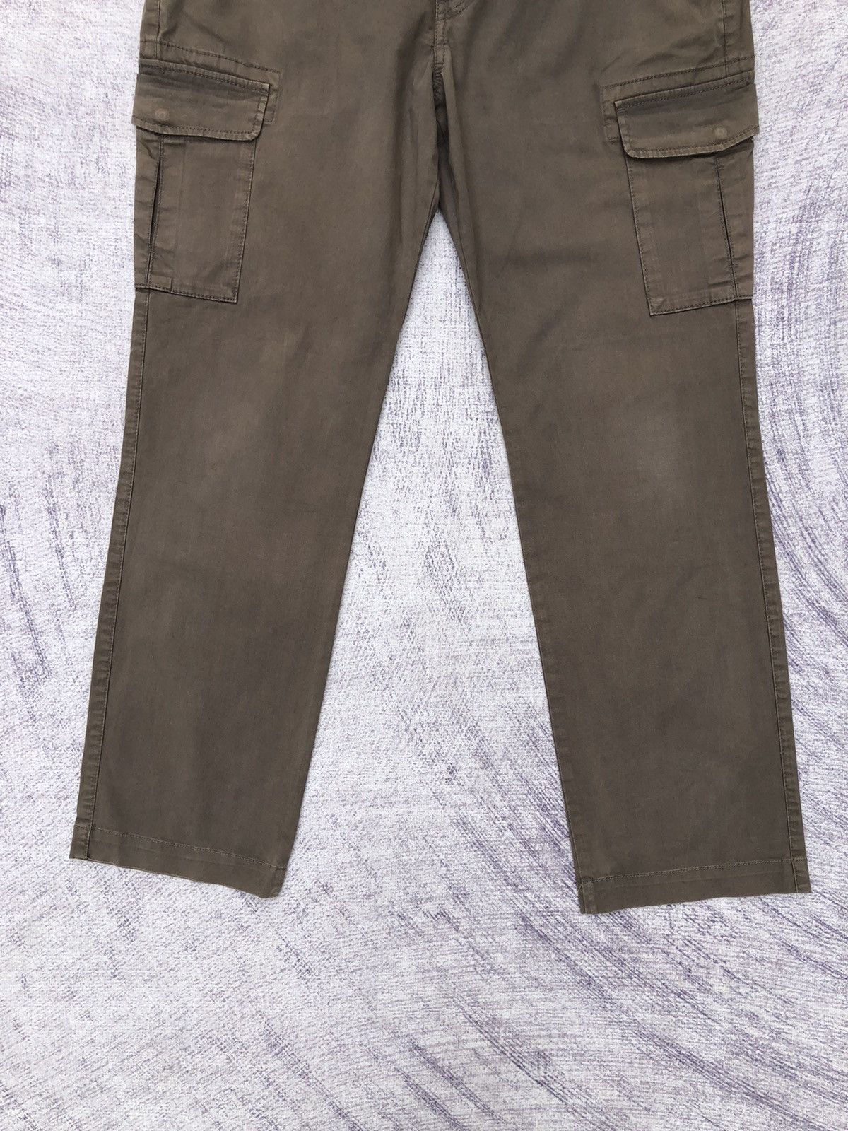 Japanese Brand × Olive × Uniqlo Japanesebrand Uniqlo Faded Olive Multipocket W35xL40 Size US 35 - 3 Thumbnail