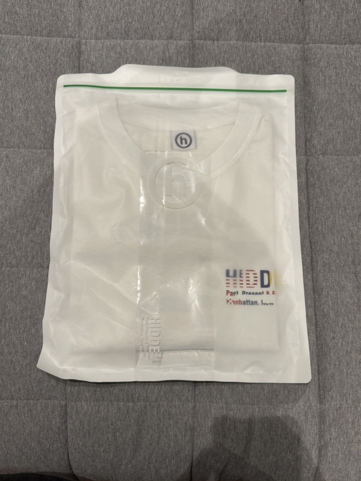 HIDDEN HIDDEN USA / GLOBE T SHIRT BRAND NEW Size US XL / EU 56 / 4 - 2 Thumbnail