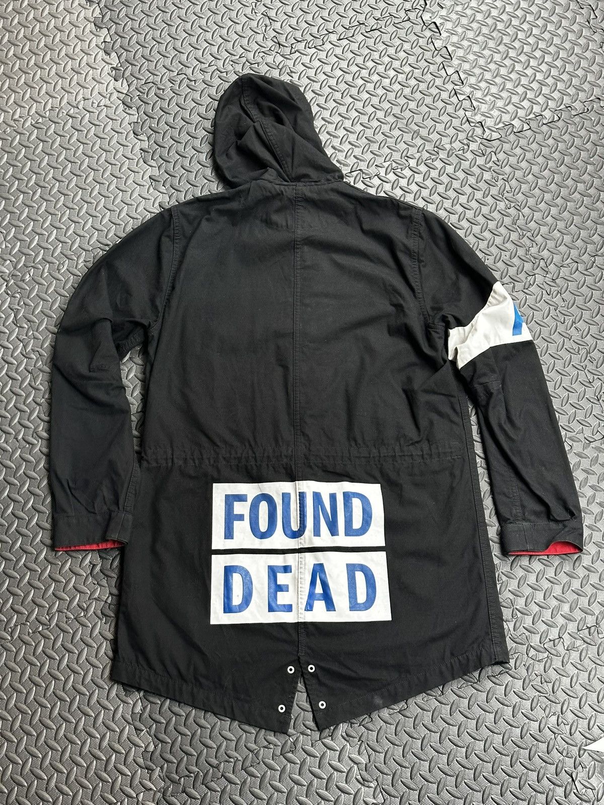 Kazuki Kuraishi Kazuki Kuraishi x Cali Thornhill Dewitt coat “found dead” Size US S / EU 44-46 / 1 - 2 Thumbnail