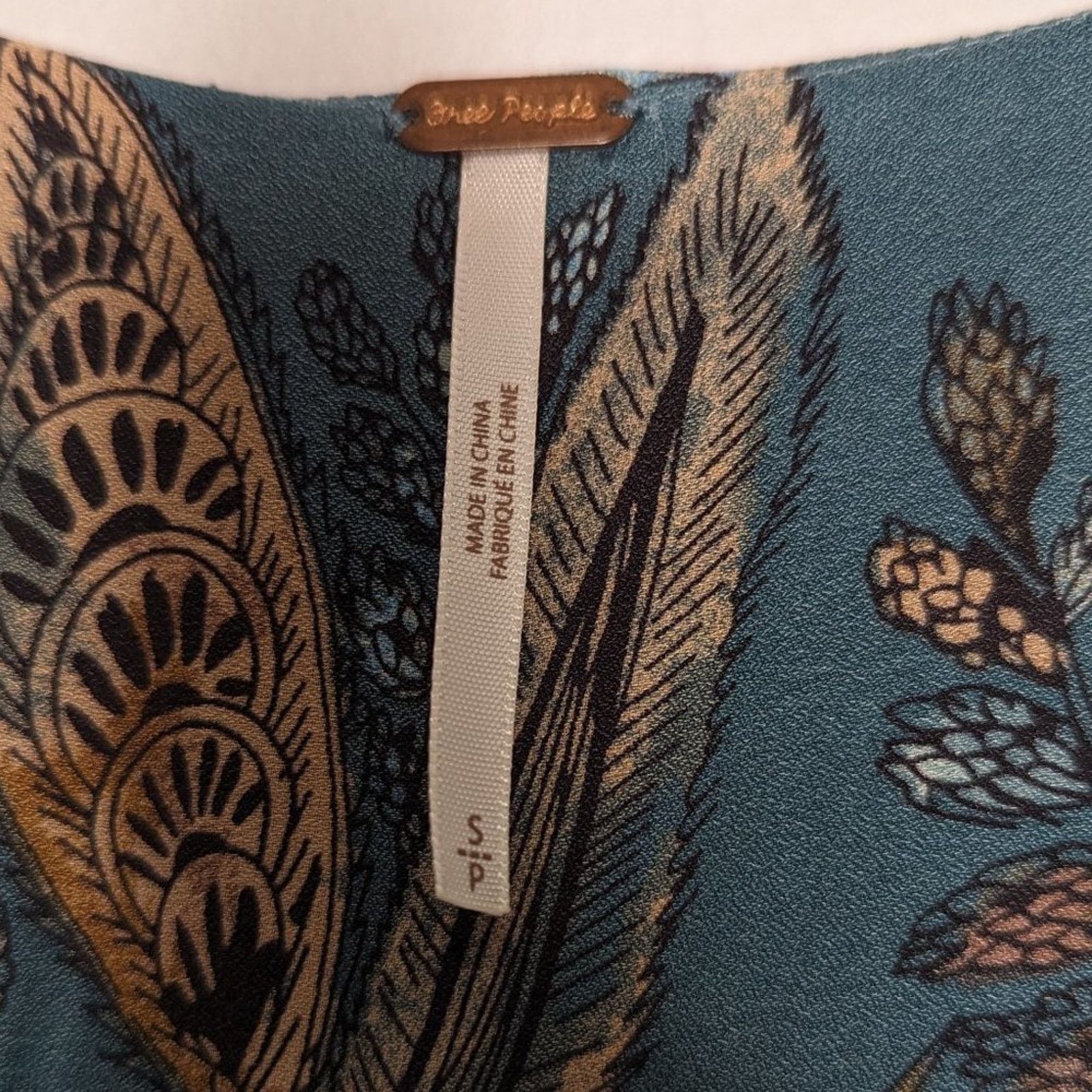 Free People Free People Blue Haze Tank Top Floral Print V-Neck Ruffle S Size S / US 4 / IT 40 - 2 Thumbnail
