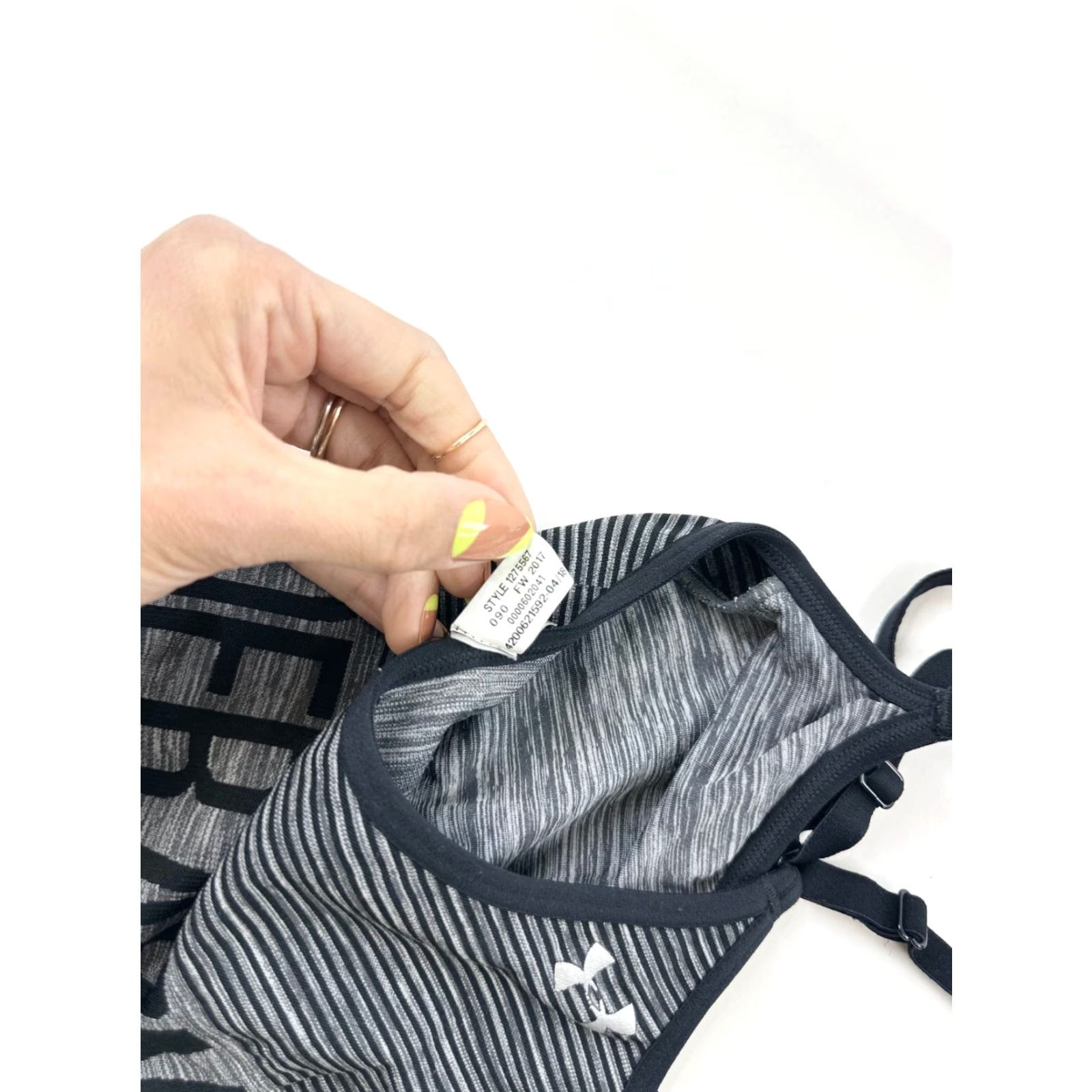Under Armour Under Armour Sports Bra Womens Black Striped Wireless Medium Support Athleisure One Size Size ONE SIZE - 6 Thumbnail