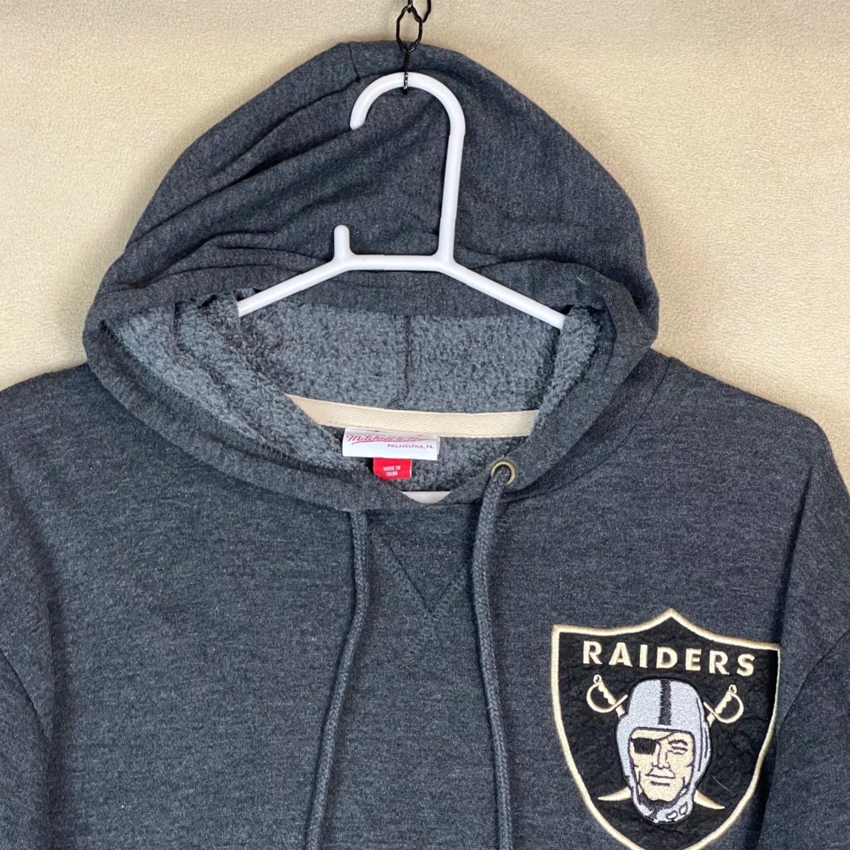 Mitchell & Ness VINTAGE Mitchell & Ness Raiders Hoodie L NFL Throwbacks Charcoal Gray Pullover Size US L / EU 52-54 / 3 - 2 Thumbnail