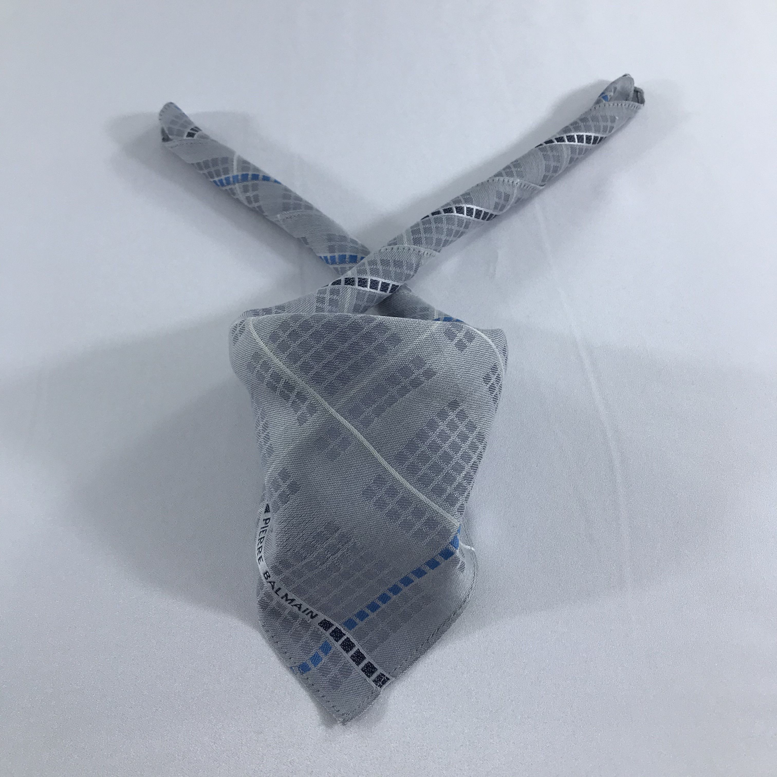 Pierre Balmain Pierre Balmain Handkerchief Neckerchief Bandana H1112 Size ONE SIZE - 1 Thumbnail
