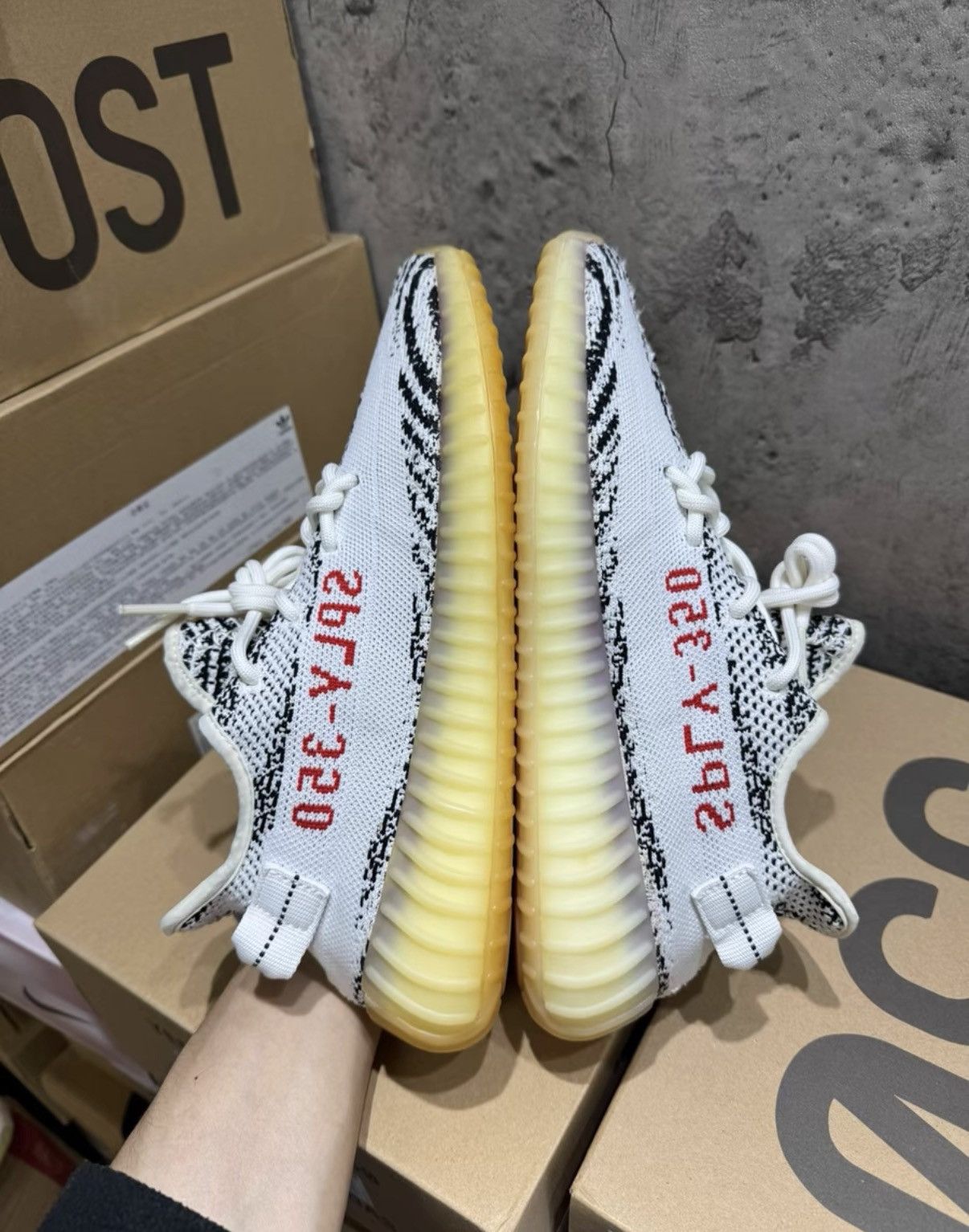 Adidas Adidas Yeezy 350 Zebra, 2018 Release K37 Size US 8.5 / EU 41-42 - 9 Thumbnail