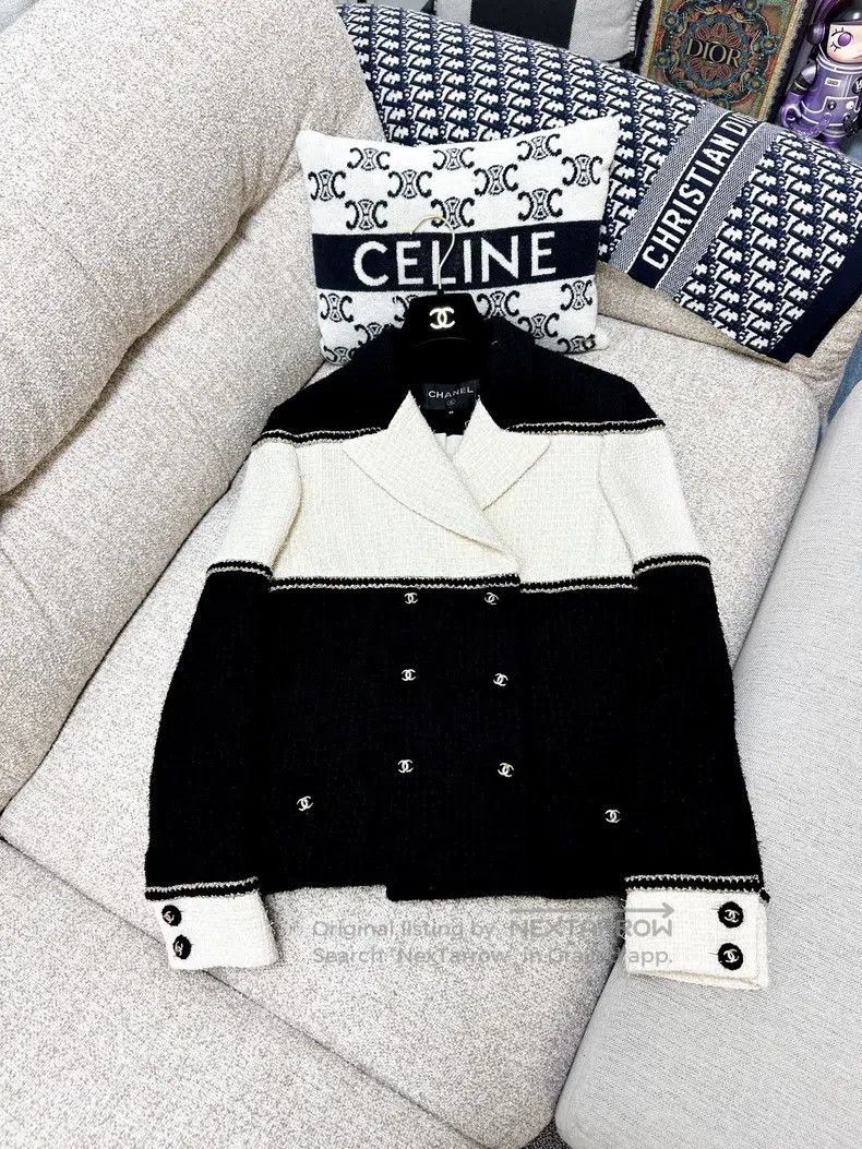 Chanel Chanel 20A black and white colour block long-sleeved braid Size XS / US 0-2 / IT 36-38 - 2 Thumbnail