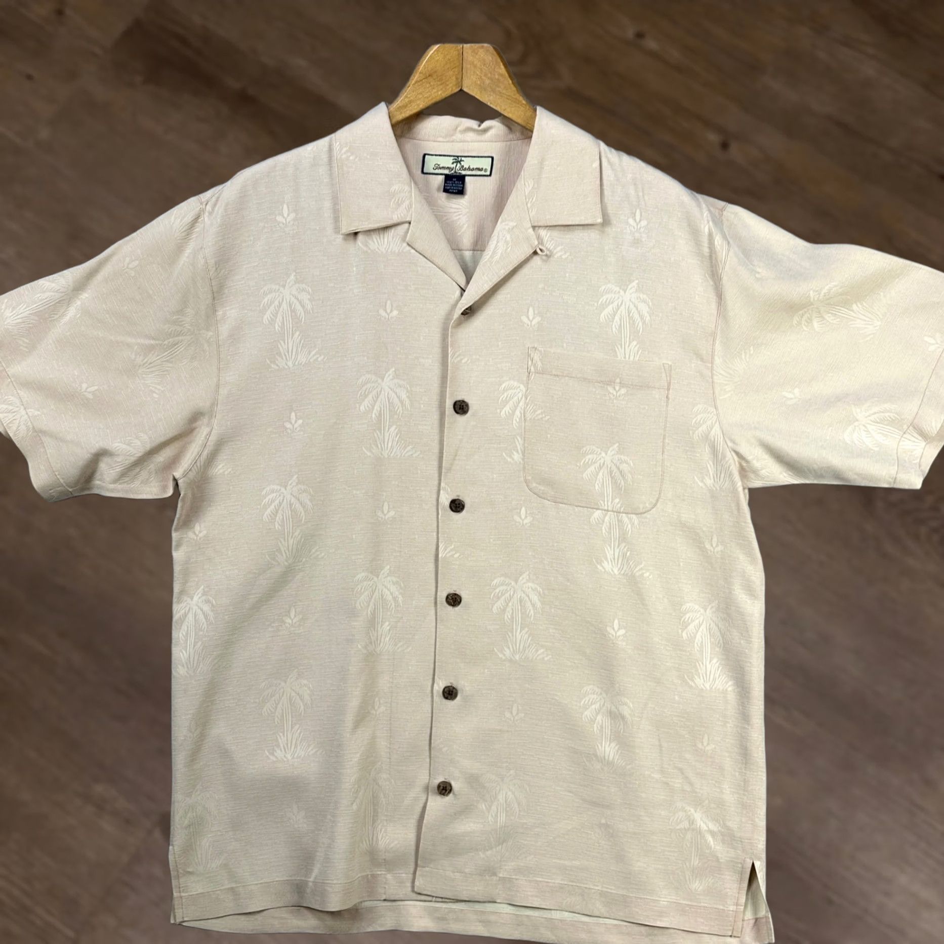 Tommy Bahama VINTAGE Tommy Bahama Silk Shirt Button Up Mens Medium Peach Geometric Pocket Outdoor Size US M / EU 48-50 / 2 - 1 Thumbnail