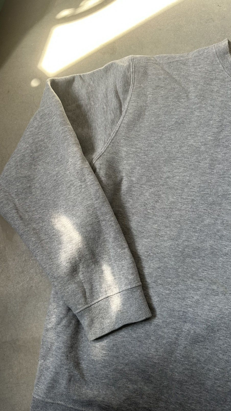 Nike VINTAGE Y2K NIKE DISTRESSED SWEATSHIRT Size US XL / EU 56 / 4 - 4 Thumbnail