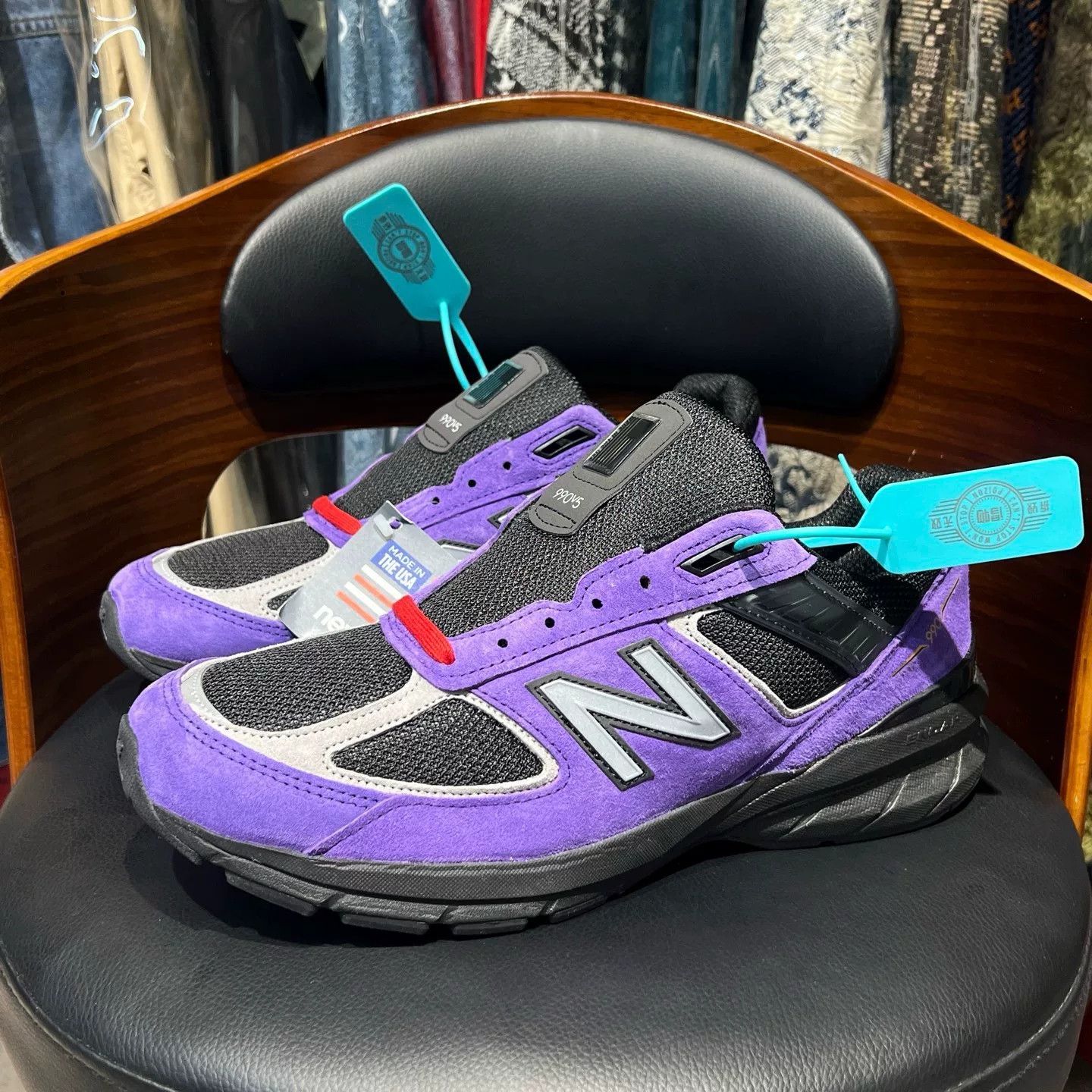 New Balance New Balance Limited Purple Lowtop Sneakers 44.5 Men Size US 11 / EU 44 - 1 Thumbnail