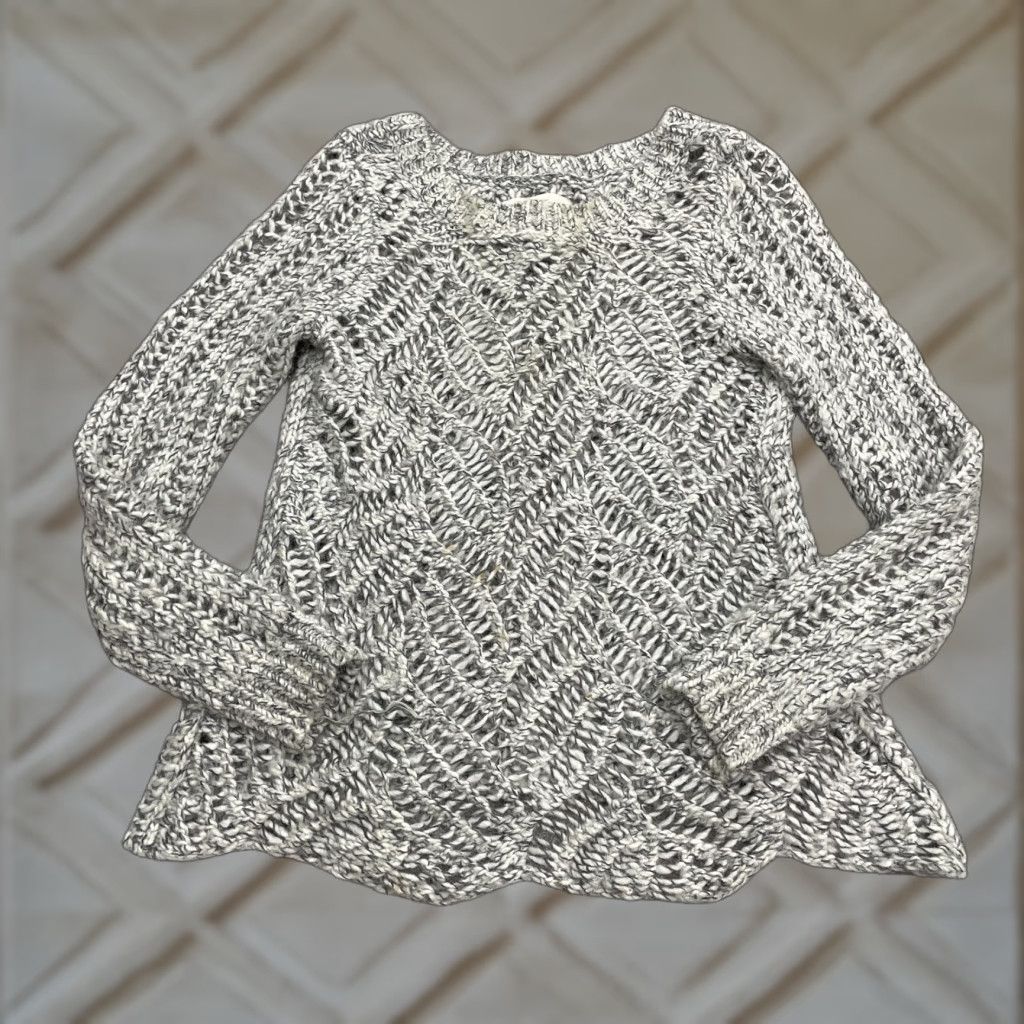 Loft LOFT Ann Taylor Crochet Pullover Sweater Women Medium Gray Round Neck Open Knit Size M / US 6-8 / IT 42-44 - 1 Thumbnail