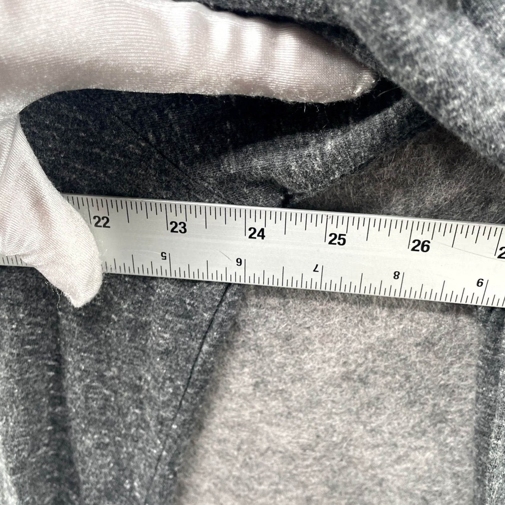 Old Navy Old Navy Soft Wash Pocket Tee Mens XL Gray Heather Long Sleeve T-Shirt Crewneck Size US XL / EU 56 / 4 - 6 Thumbnail