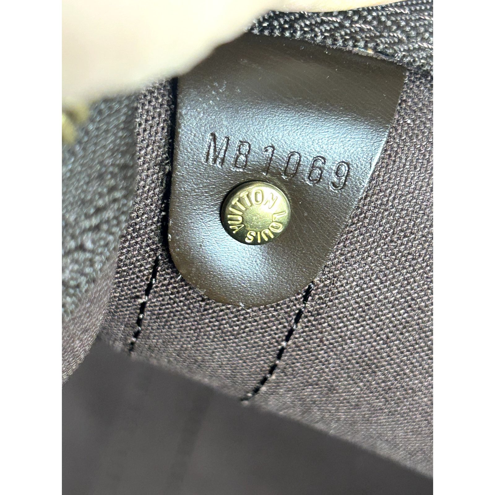 Louis Vuitton Louis Vuitton Damier Ebene Canvas Keepall 50 Bag Size ONE SIZE - 10 Thumbnail