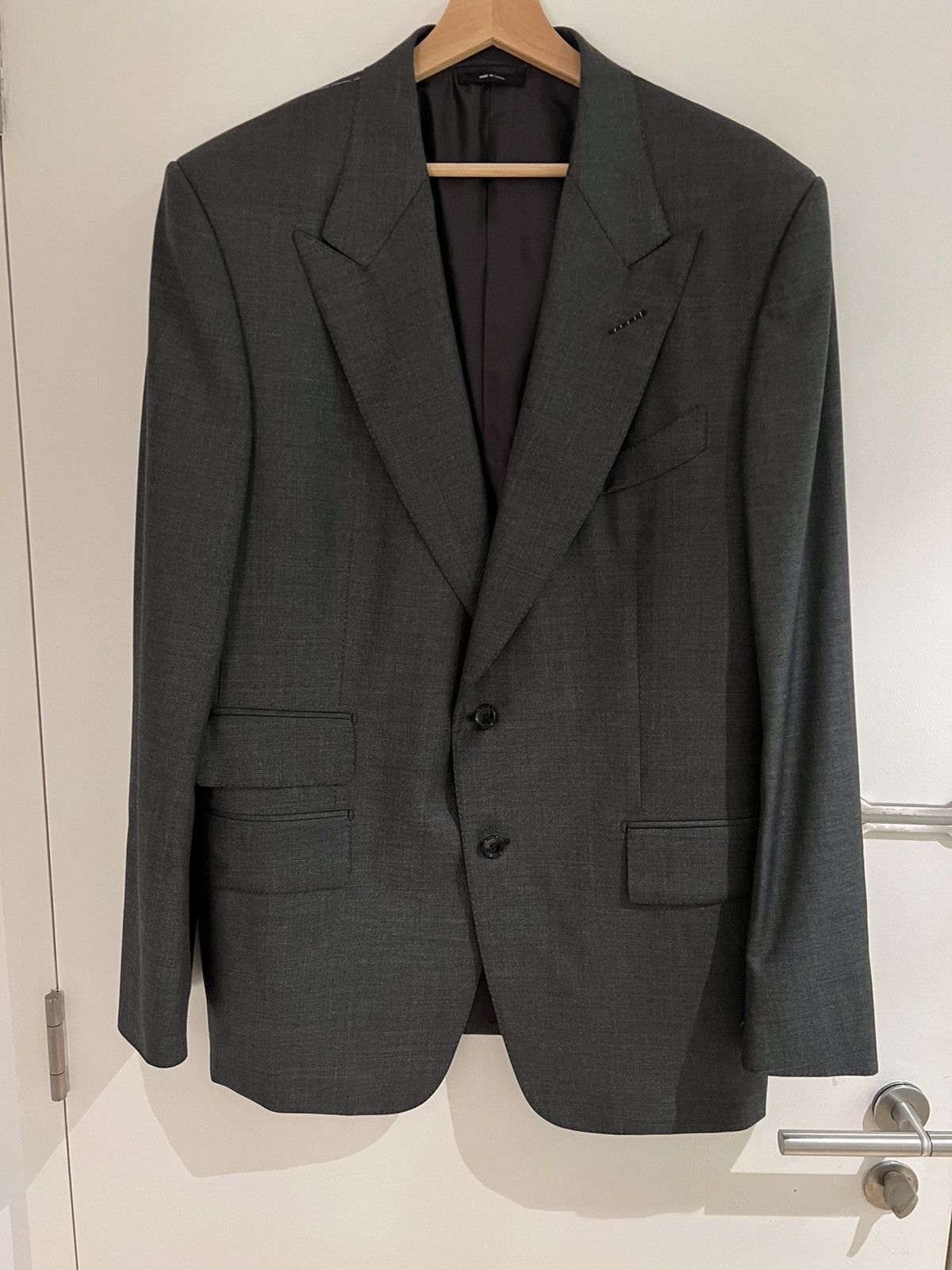 Tom Ford Tom Ford wool Classic Suit Jacket Size 54 R Grey Men’s Size 44R - 1 Thumbnail