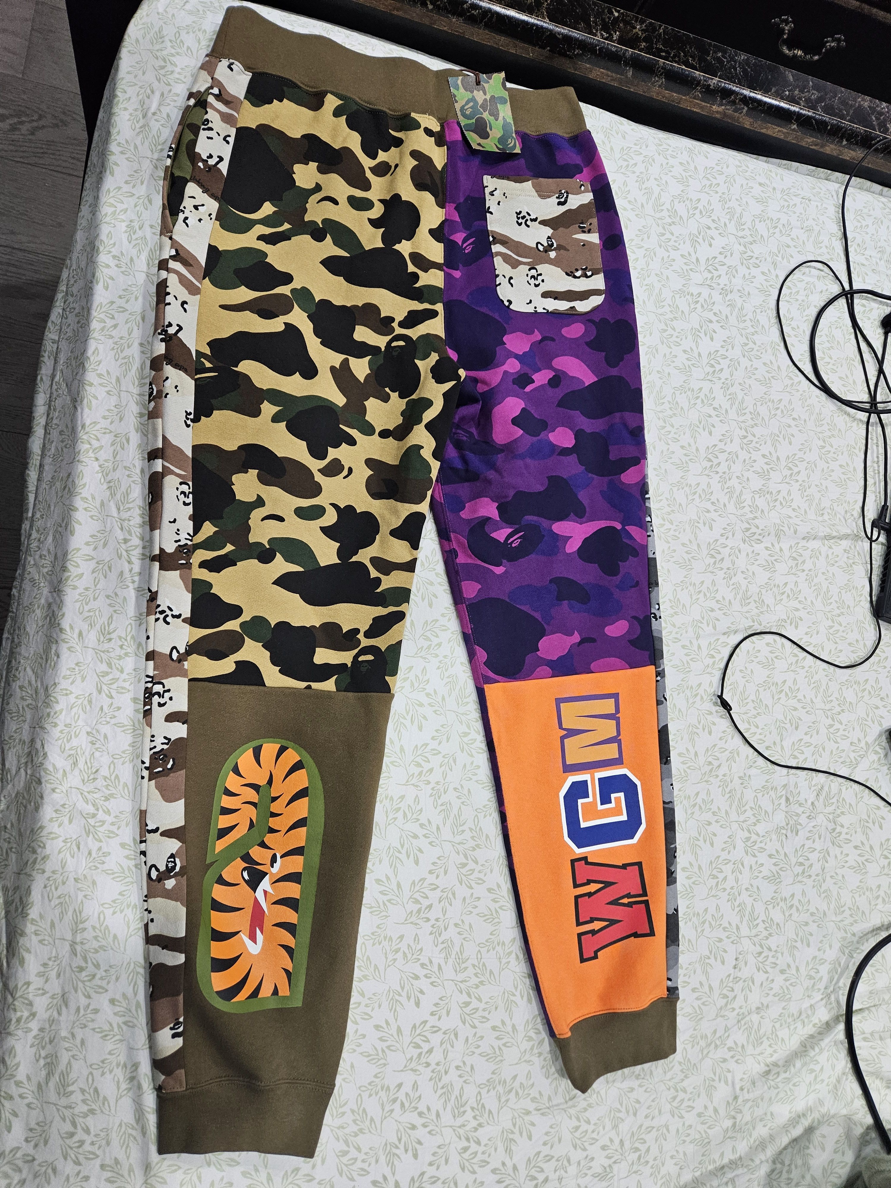Bape Bathing Ape Shark Camo Sweatpants Size US 36 / EU 52 - 7 Thumbnail