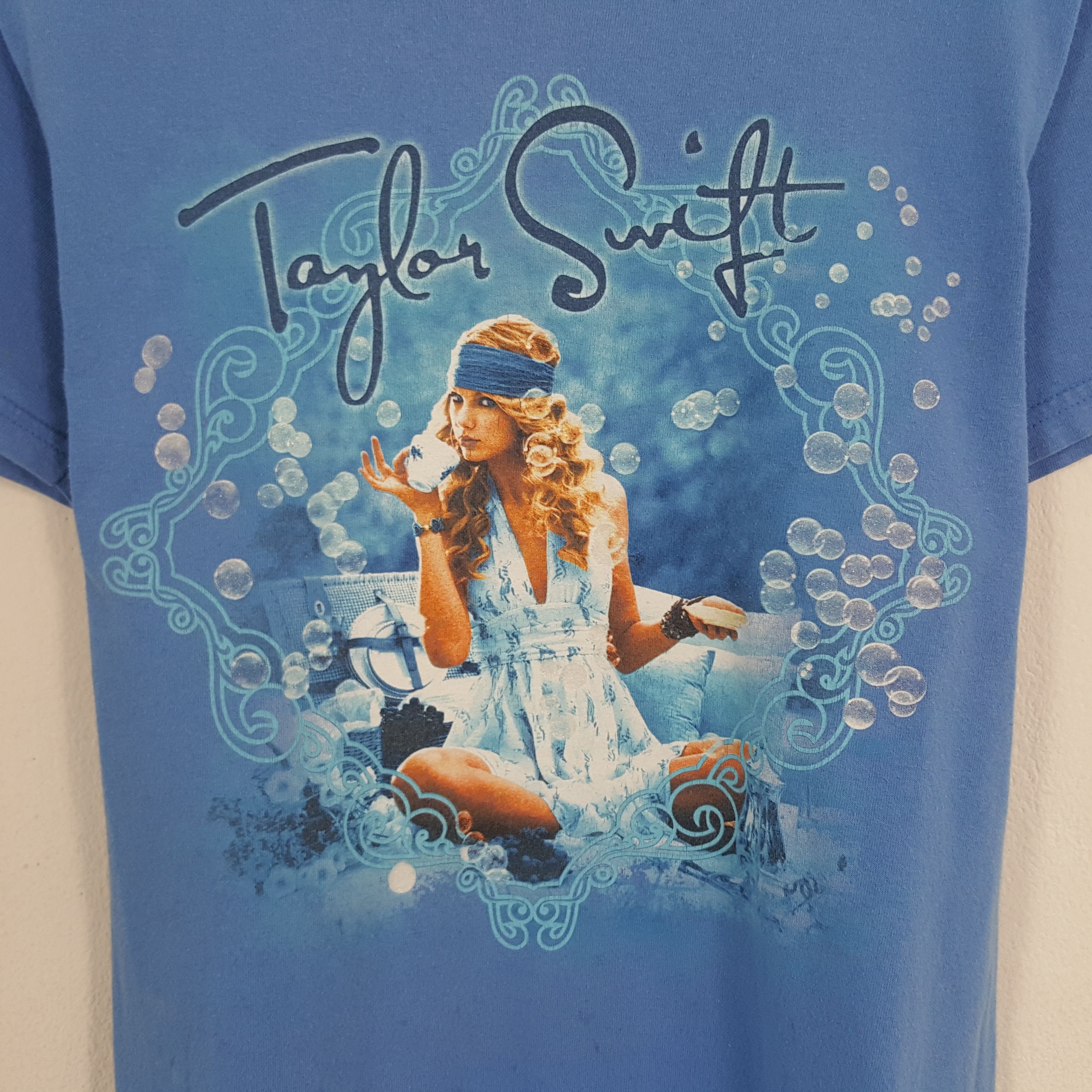 Band Tees × Vintage Vintage Taylor Swift American Singer Rock Tshirt Size US S / EU 44-46 / 1 - 2 Thumbnail